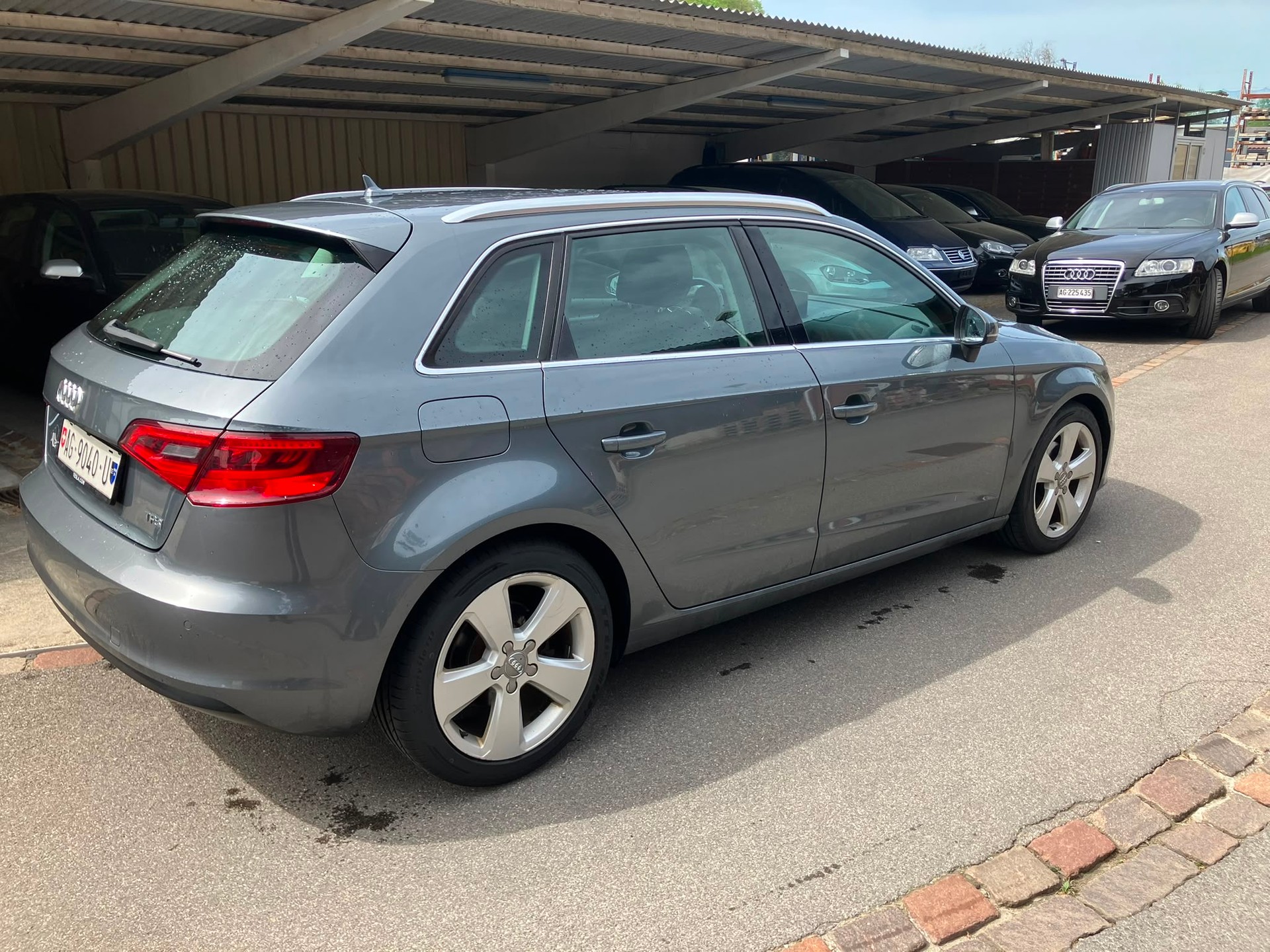 AUDI A3 Sportback 1.4 TFSI Ambiente S-tronic-image-3