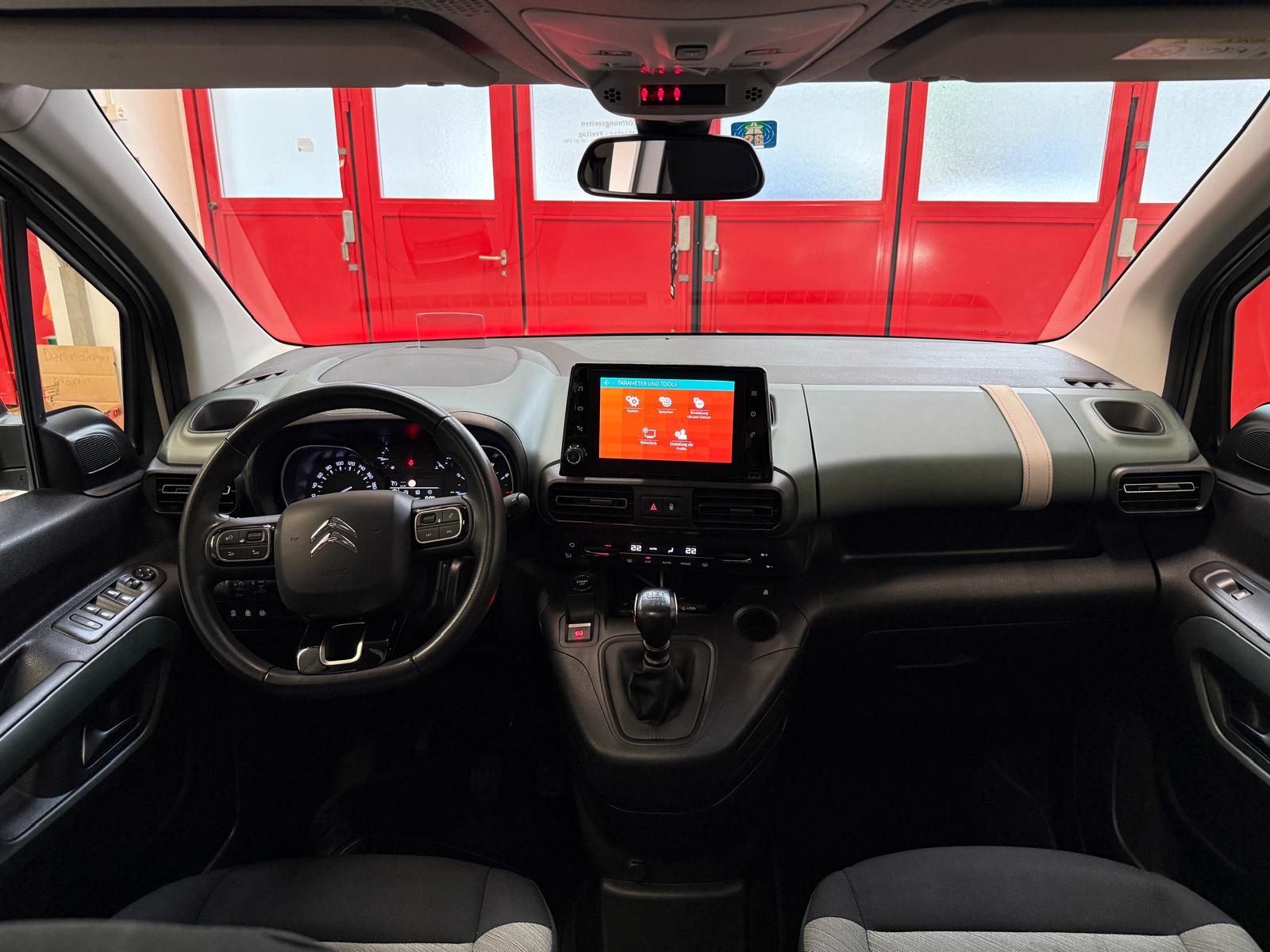 CITROEN Berlingo 1.5 BlueHDi Shine-image-25