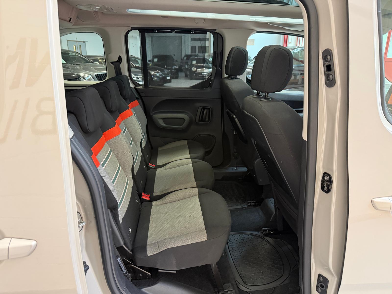 CITROEN Berlingo 1.5 BlueHDi Shine-image-19