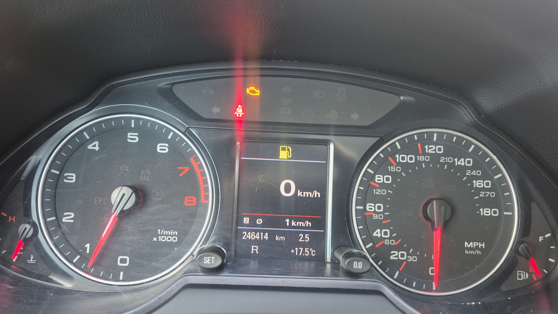 AUDI A5 Sportback 3.2 FSI quattro S-tronic-image-12