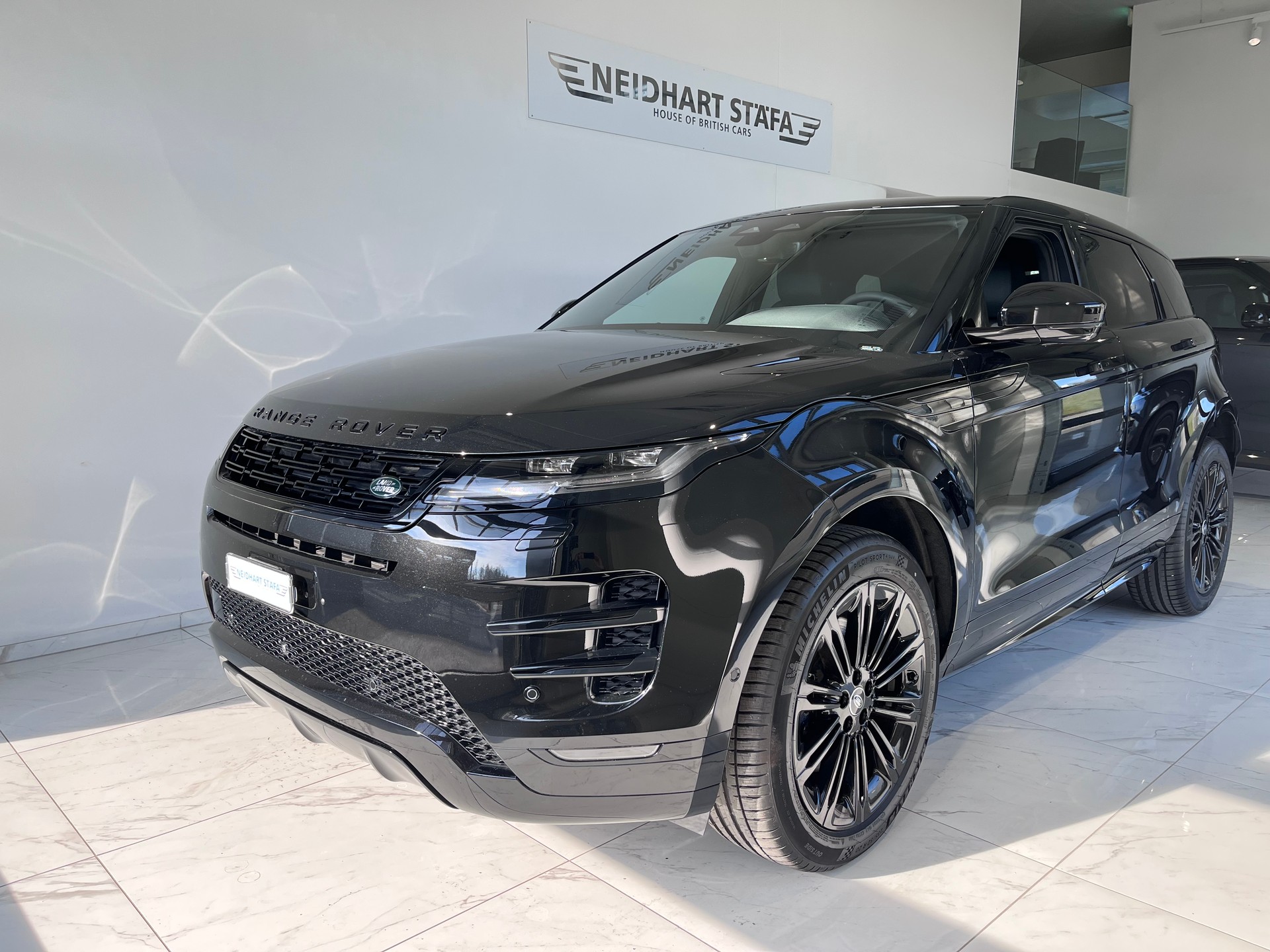 LAND ROVER Range Rover Evoque P 270e Dynamic SE AT9-image-1