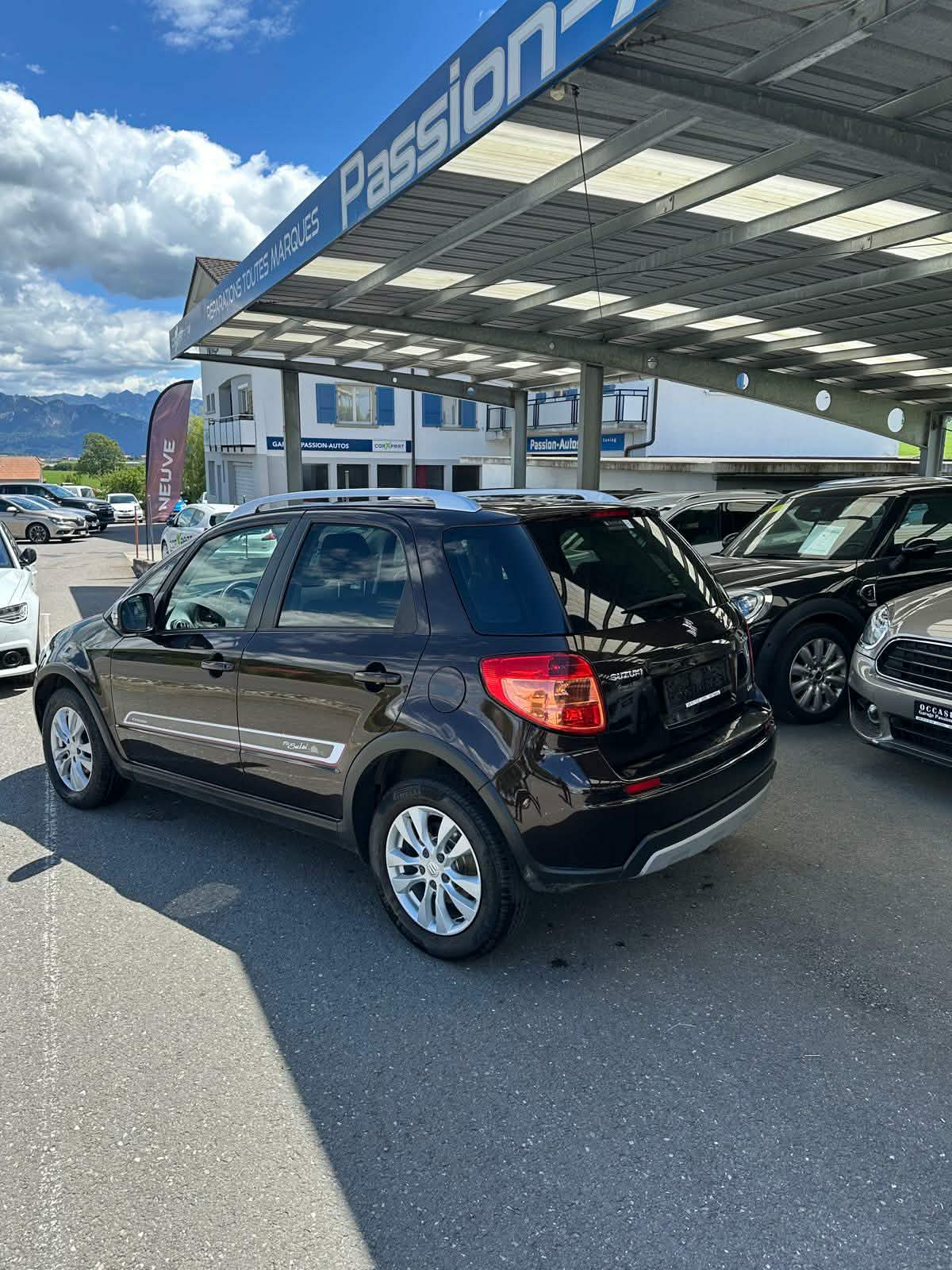 SUZUKI SX4 1.6 16V Sergio Cellano 4WD-image-4
