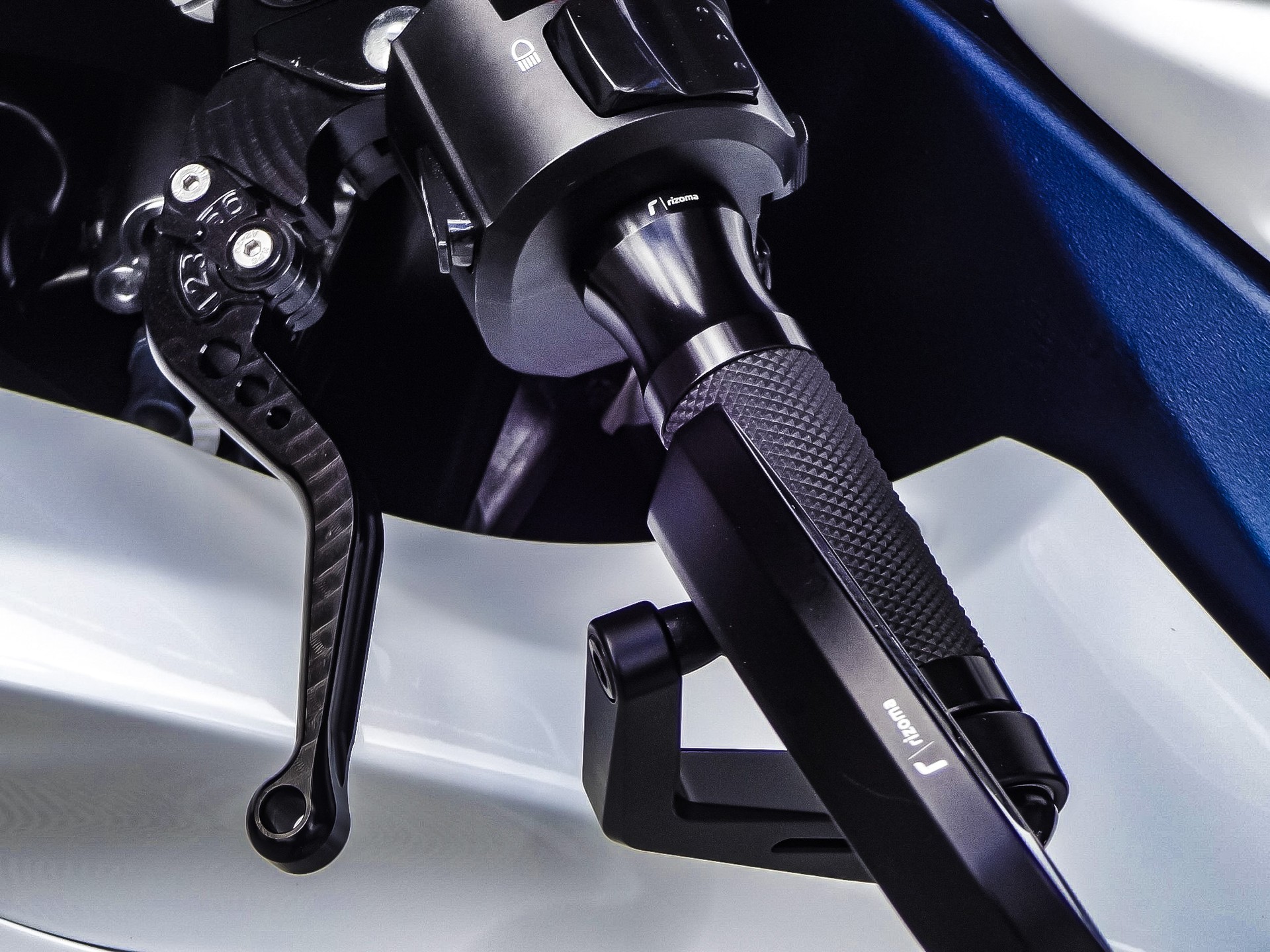 SUZUKI GSX-R 600 L3-image-8