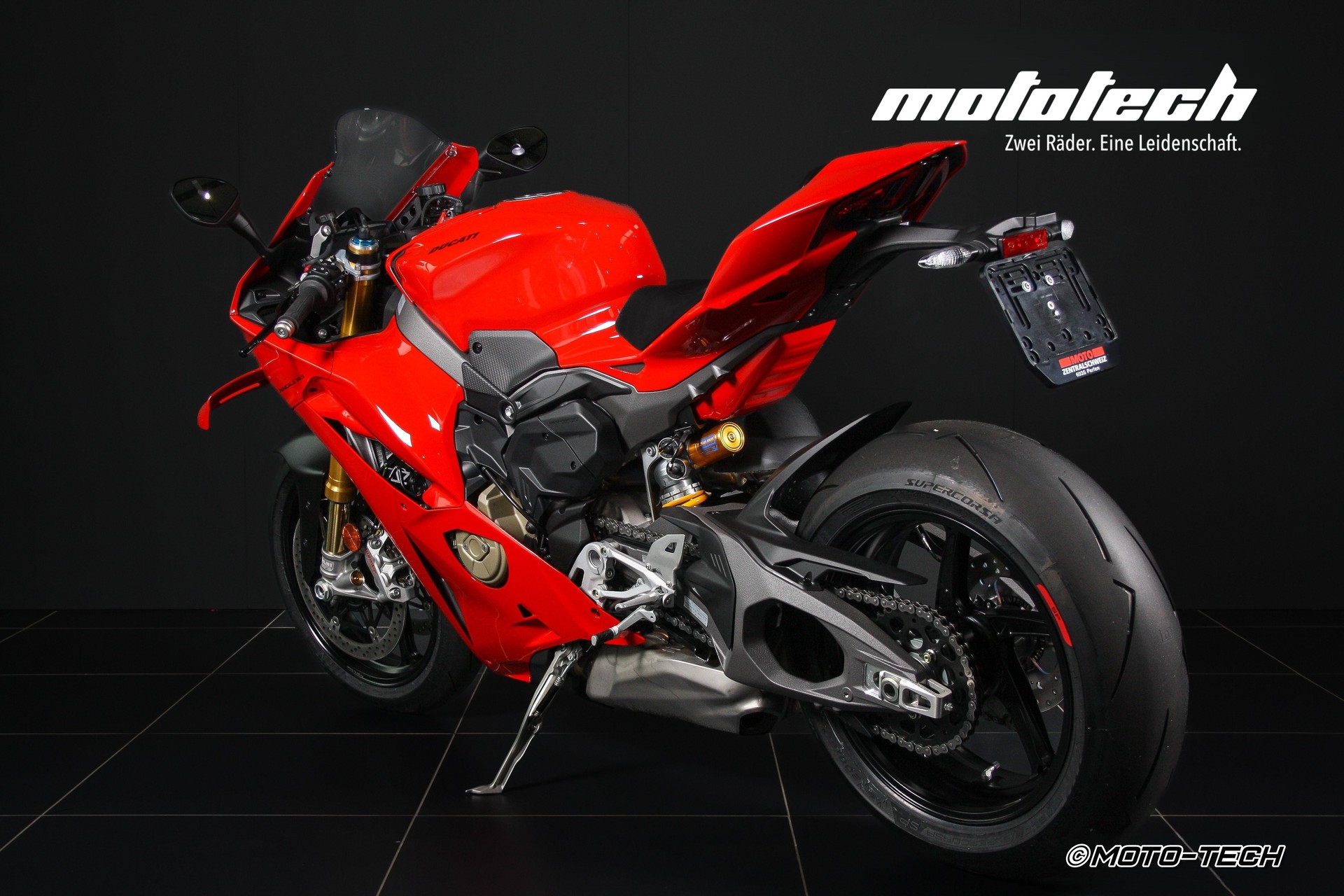DUCATI Panigale V4 S MY25-showroom-element-3