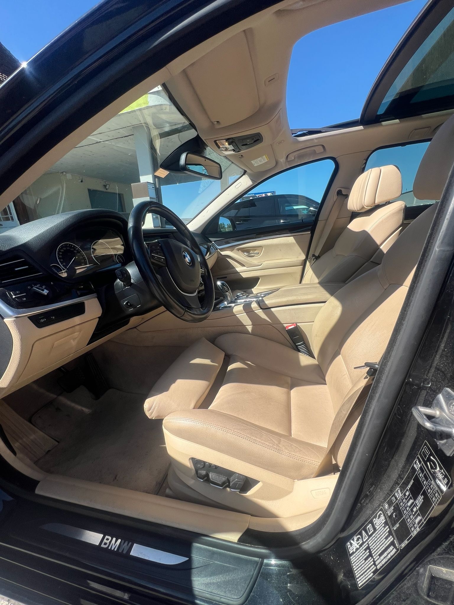 BMW 530d xDrive Touring Steptronic-image-5