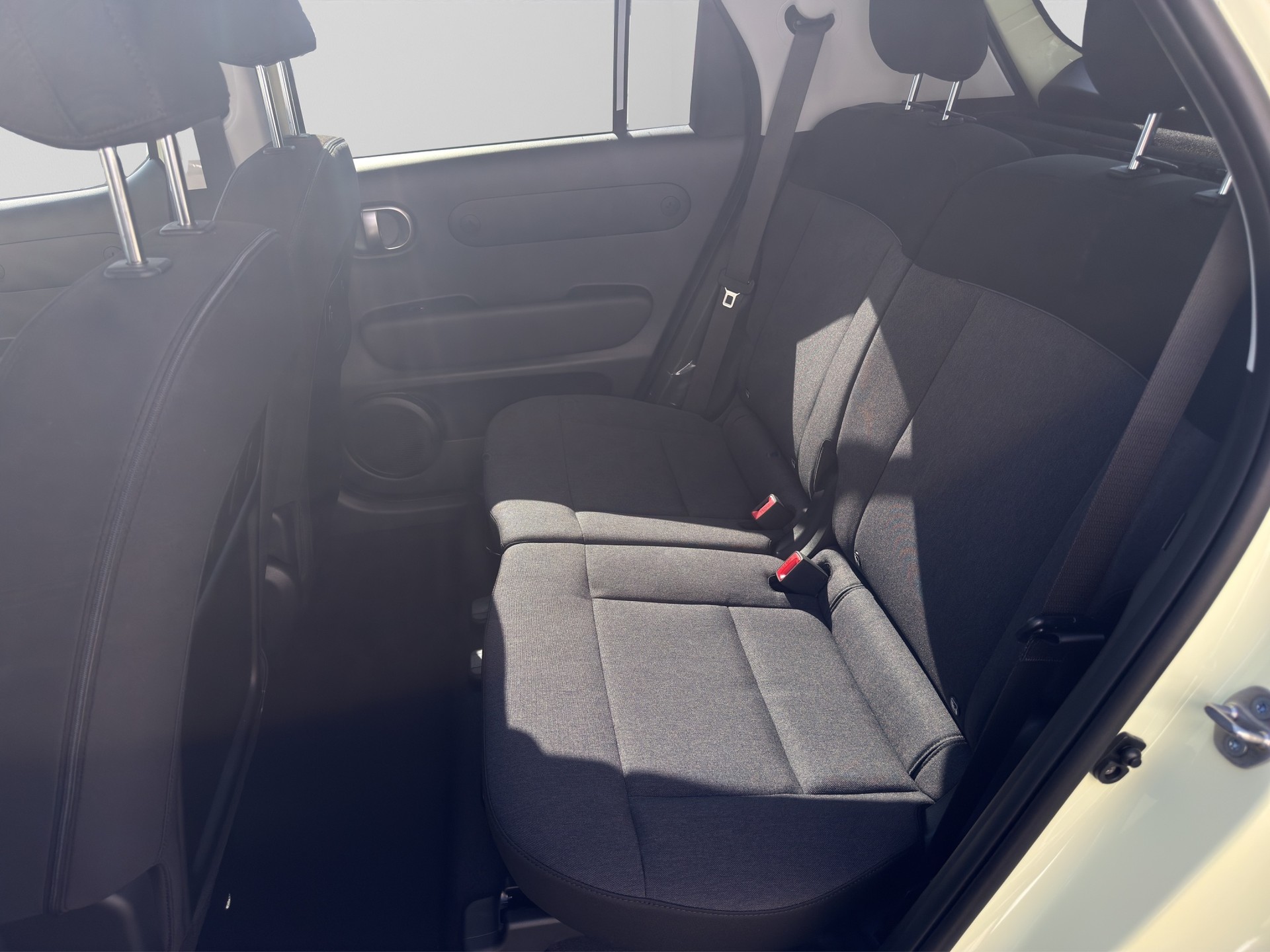 HYUNDAI Inster 49kWh Vertex-image-12