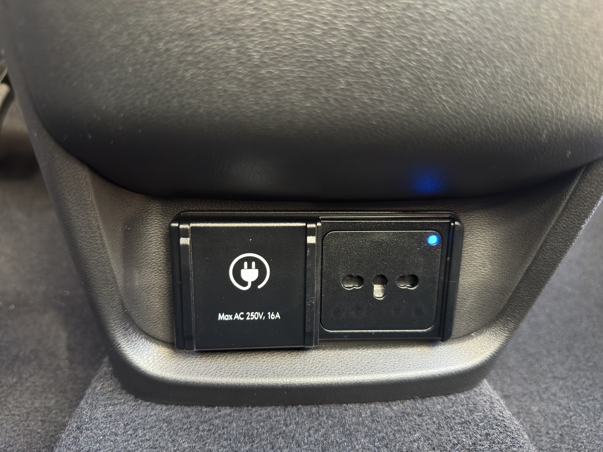 HYUNDAI Inster 49kWh Vertex-image-21