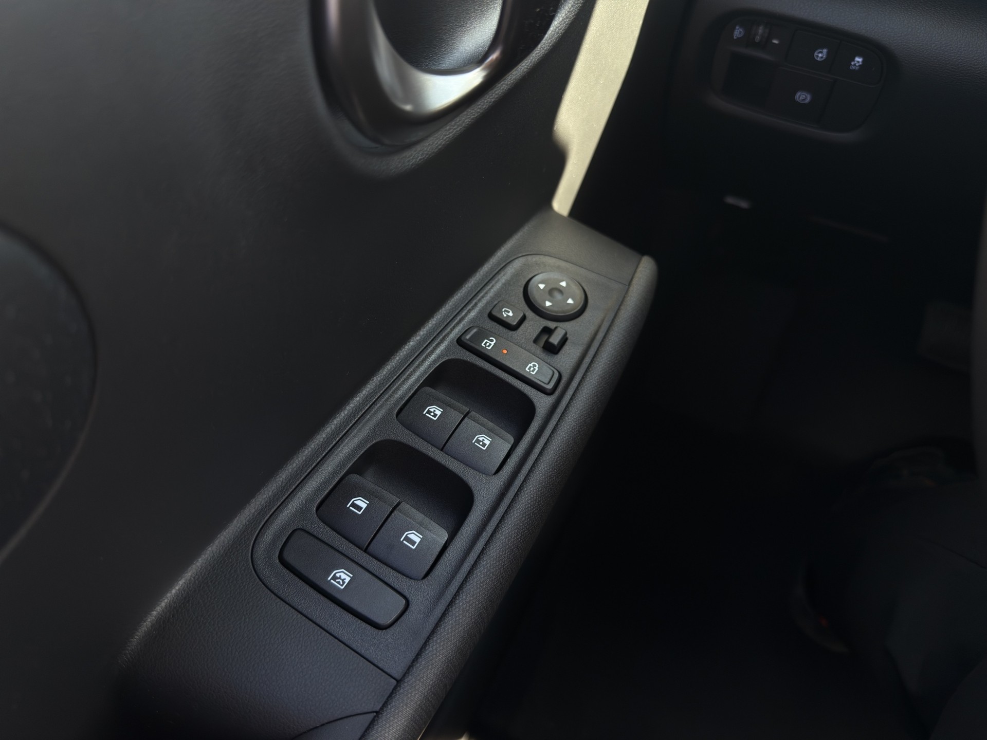 HYUNDAI Inster 49kWh Vertex-image-11