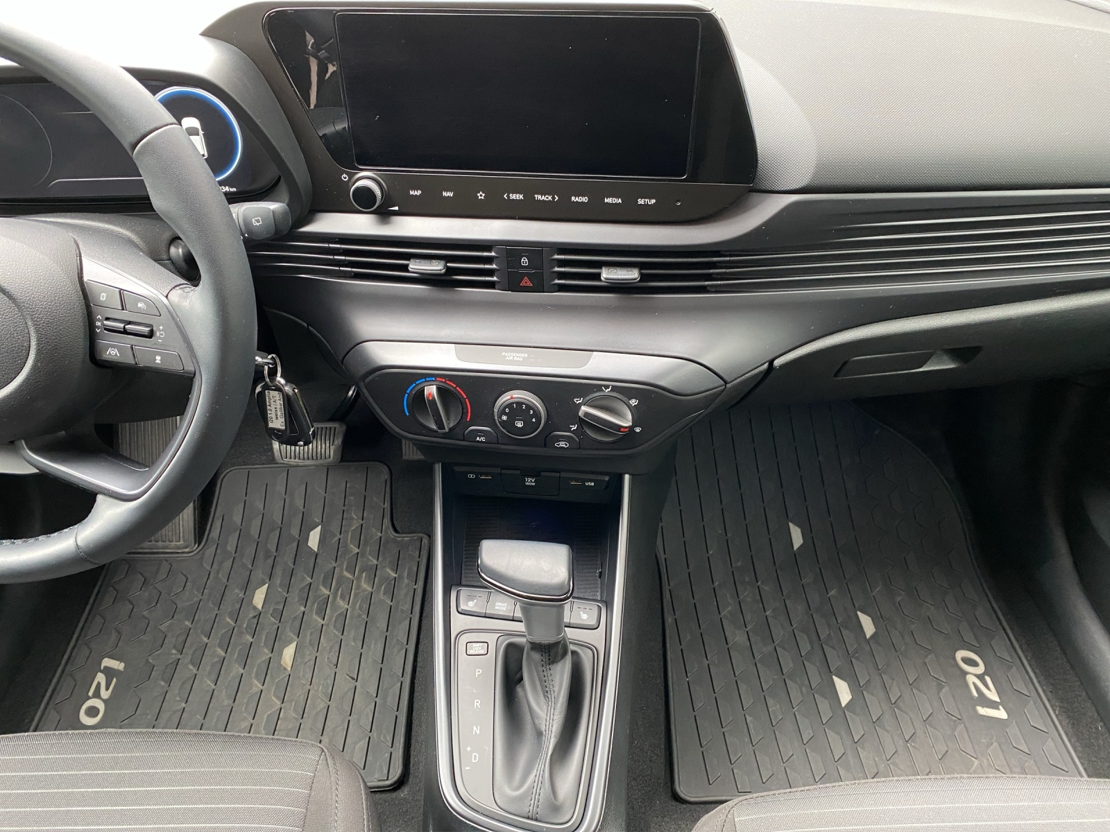 HYUNDAI i20 1.0 T-GDi 120 Amplia-image-13