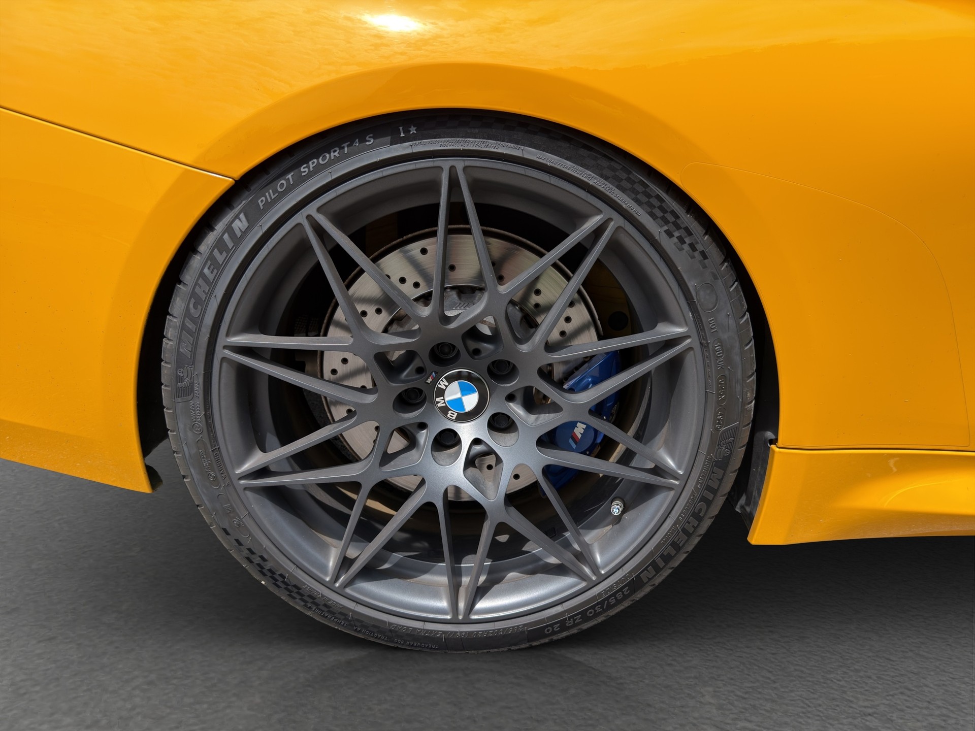 BMW M4 Cabriolet Competition DKG - 30 JAHRE EDITION-image-16