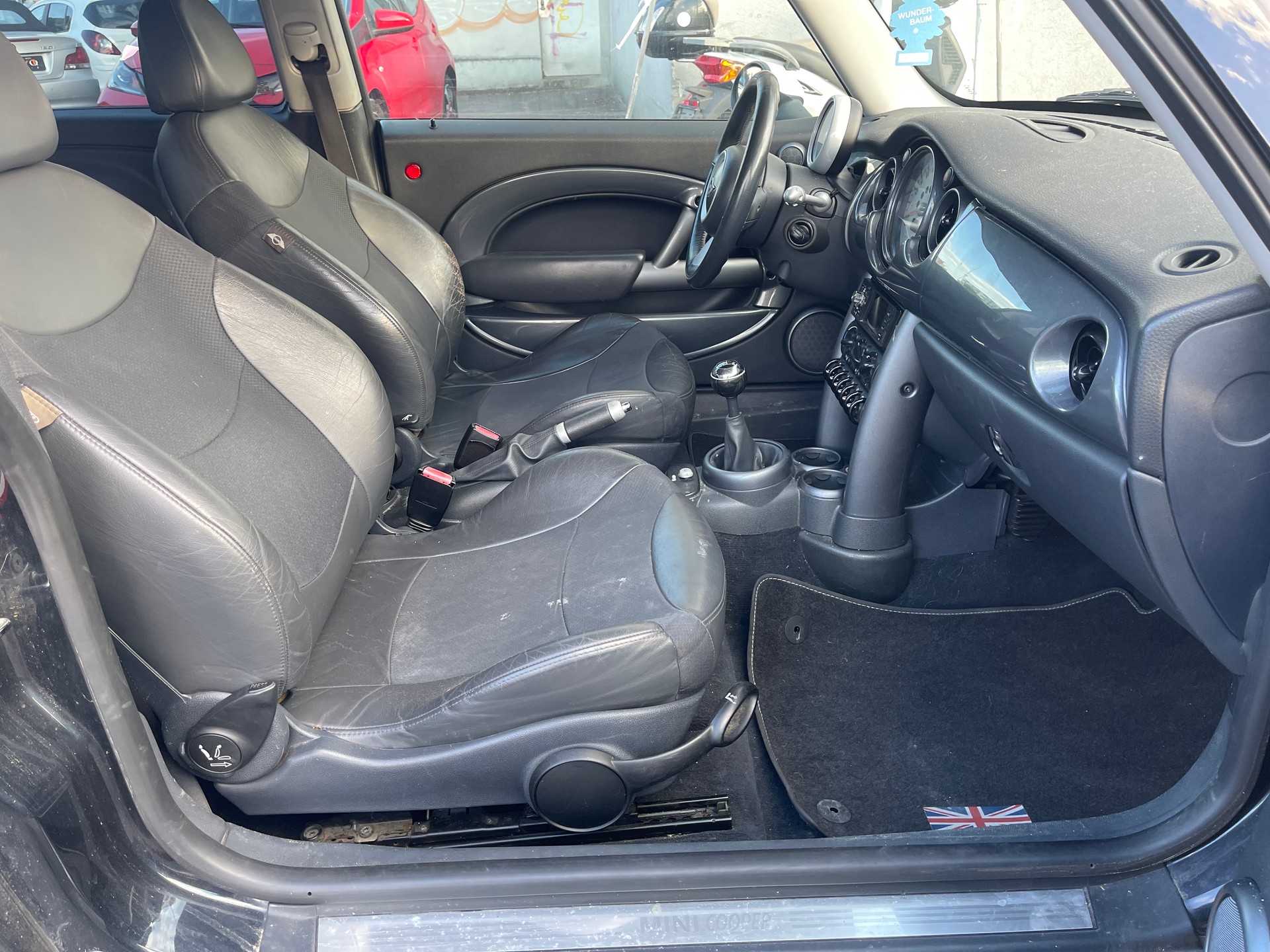 MINI Cooper-image-6