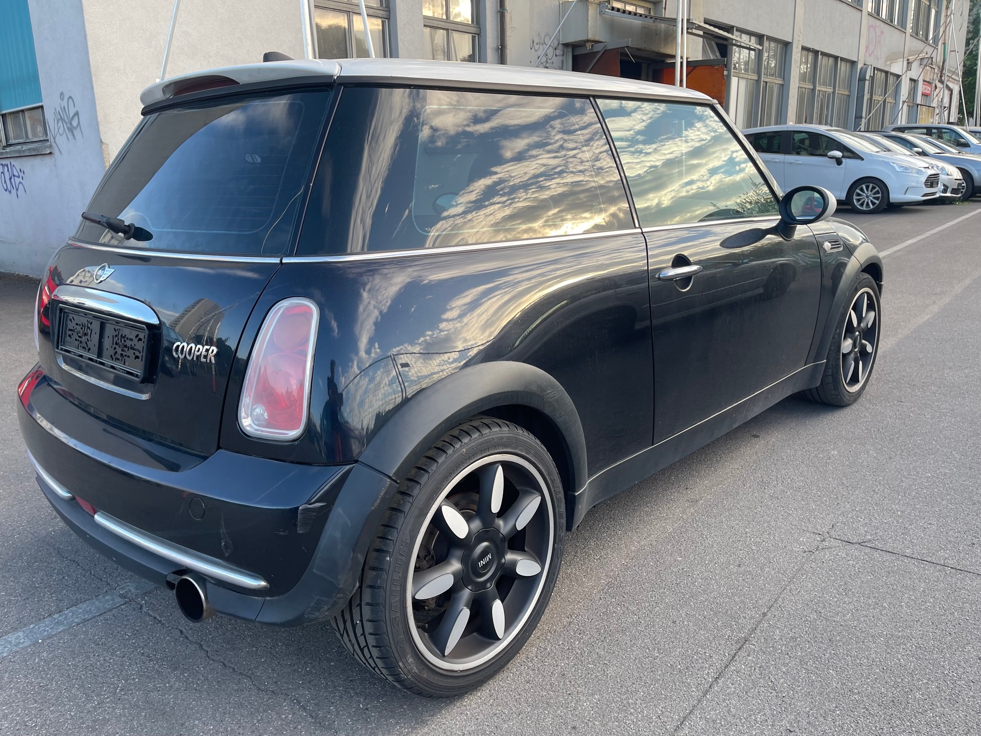 MINI Cooper-image-4
