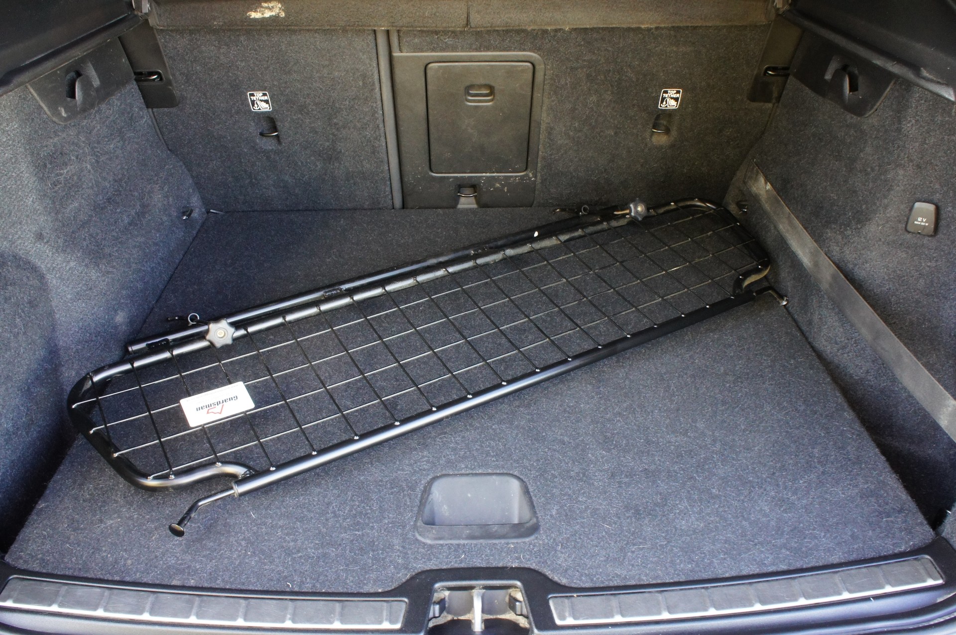 VOLVO XC40 T5 TwE R-Design DCT-image-13