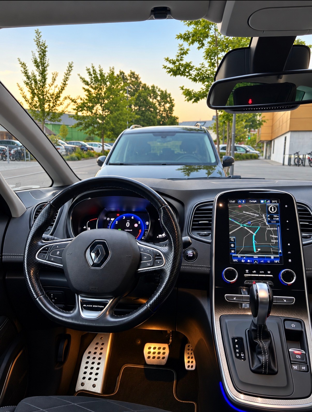 RENAULT 1.3 TCe 160 Black Edition EDC-image-2