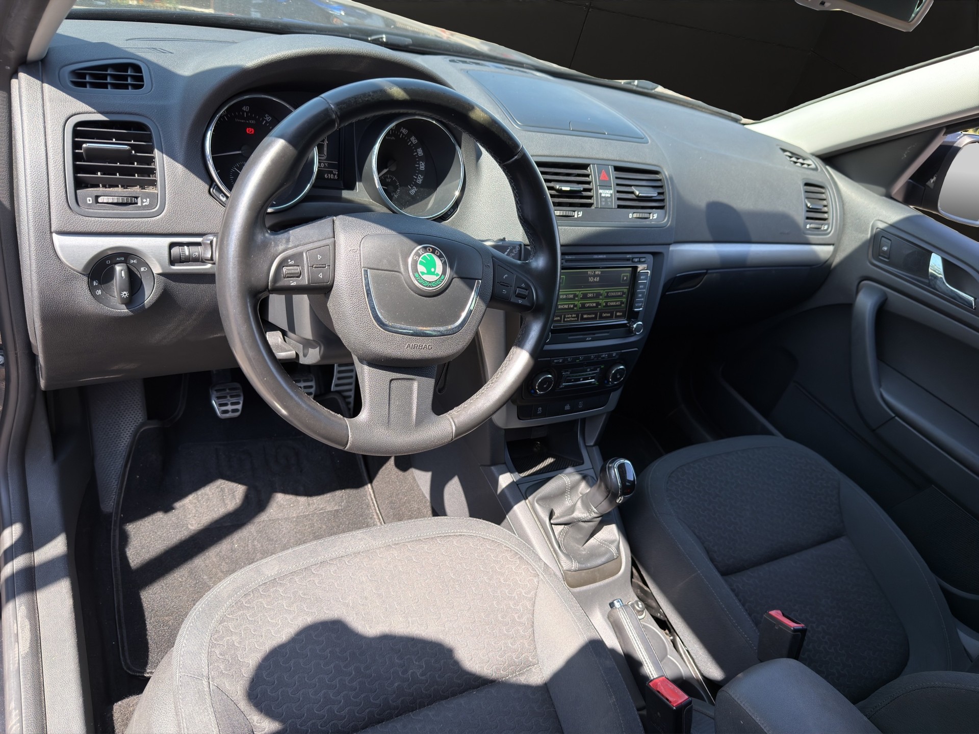 SKODA Yeti 1.8 TSI Ambition 4x4-image-16