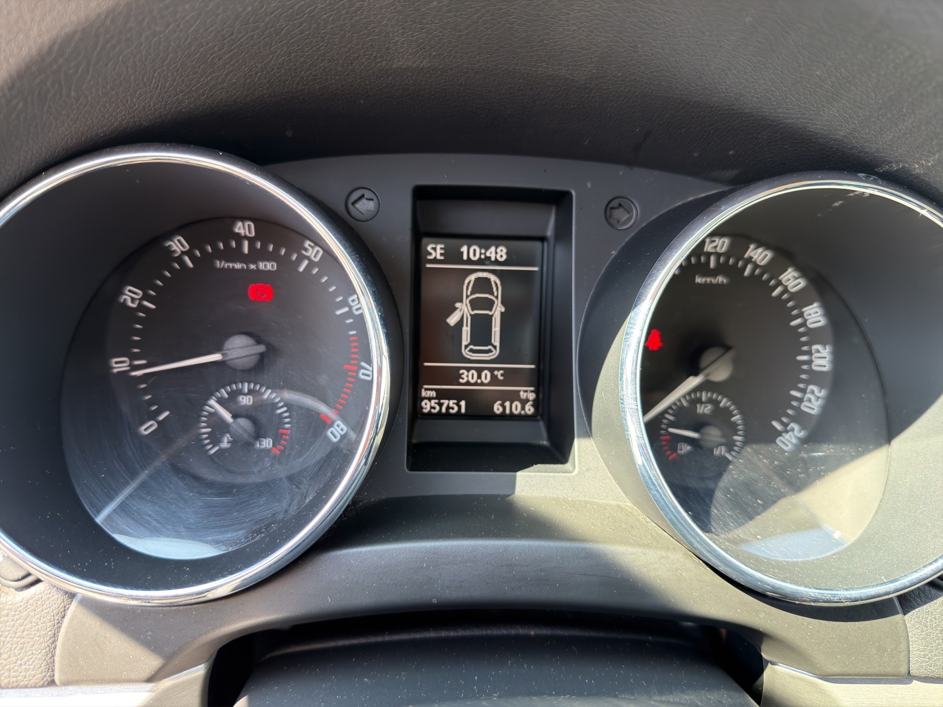 SKODA Yeti 1.8 TSI Ambition 4x4-image-8