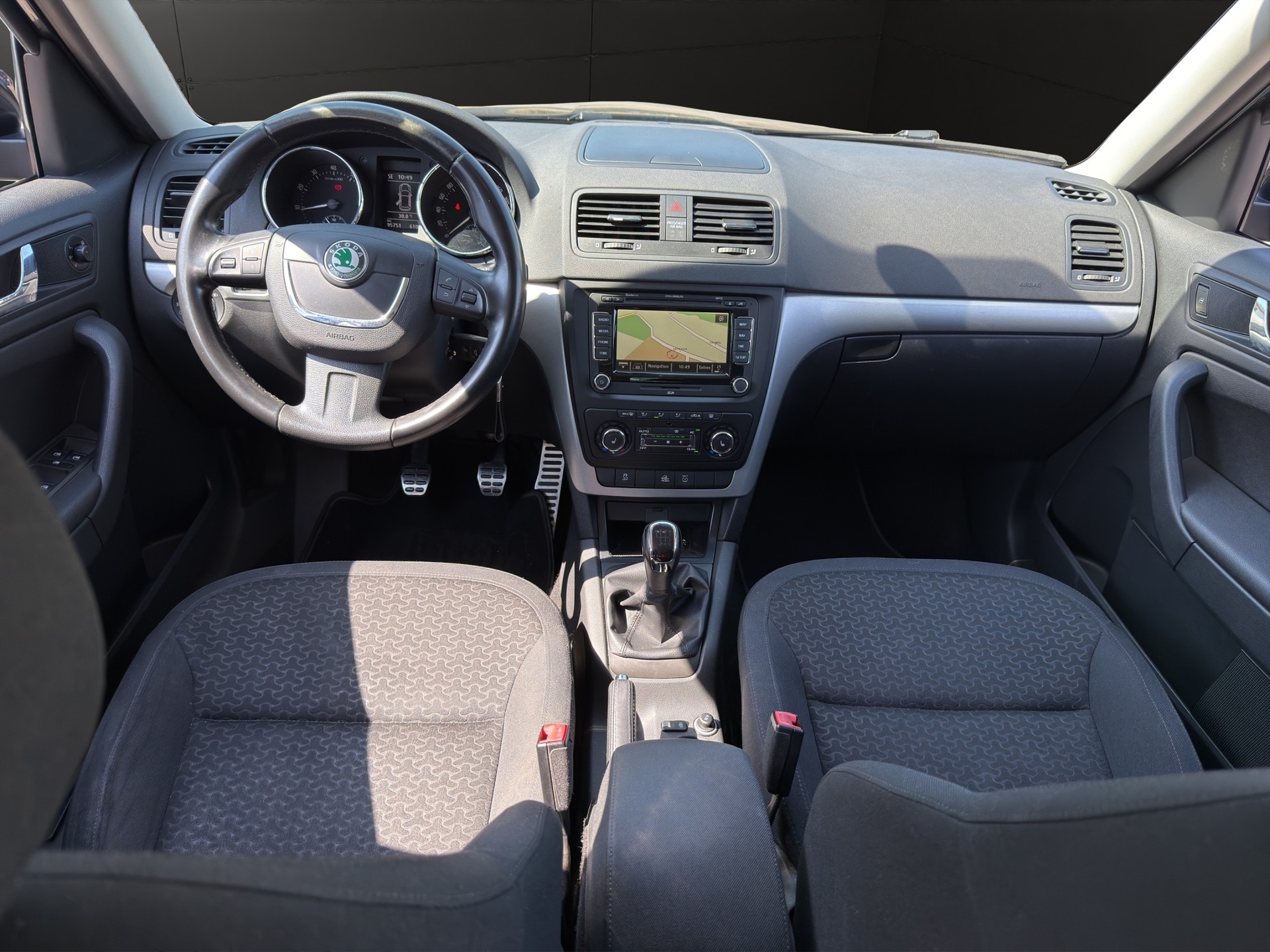 SKODA Yeti 1.8 TSI Ambition 4x4-image-15