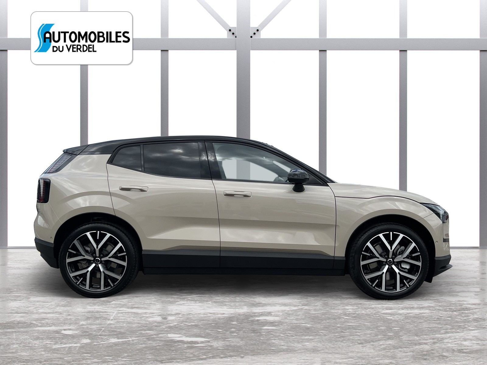 VOLVO EX30 E60 Twin Ultra Performance AWD-image-5