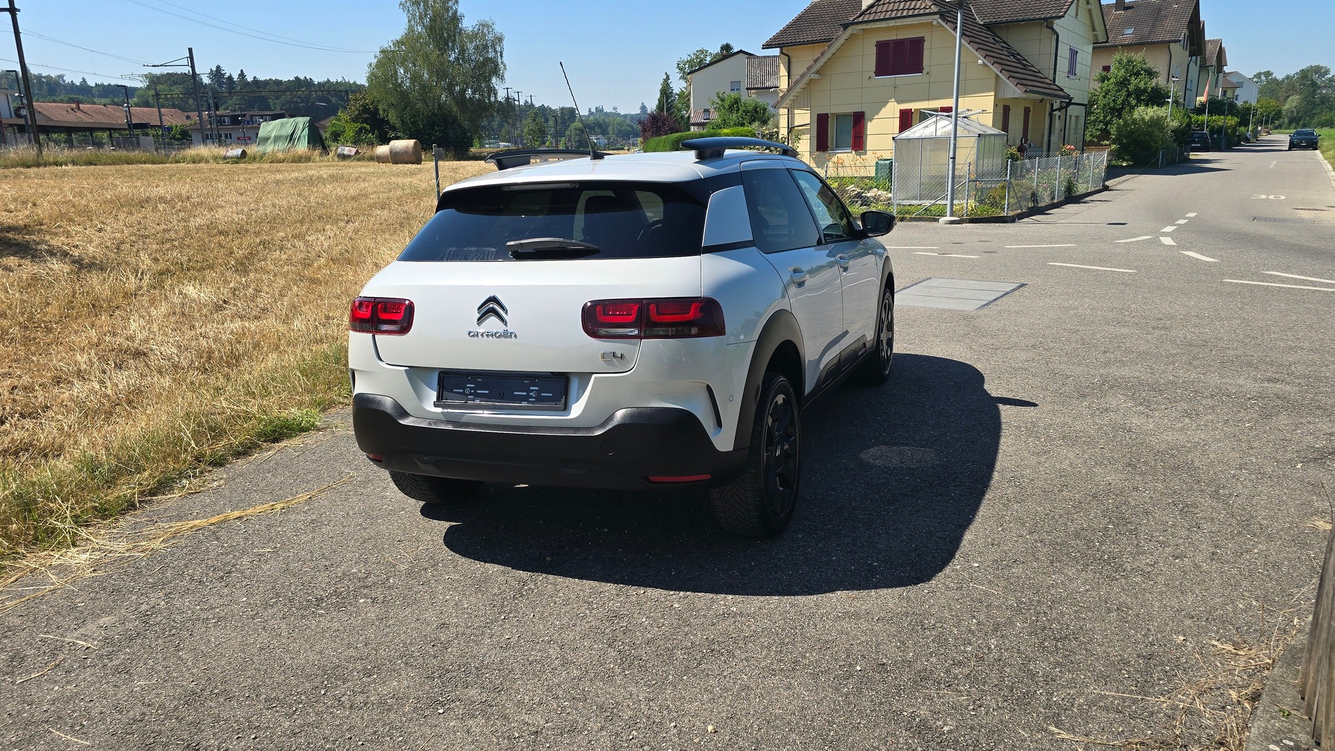 CITROEN C4 Cactus 1.2 Pure Tech Shine EAT6, Zahnriemen neu, Automat-image-5