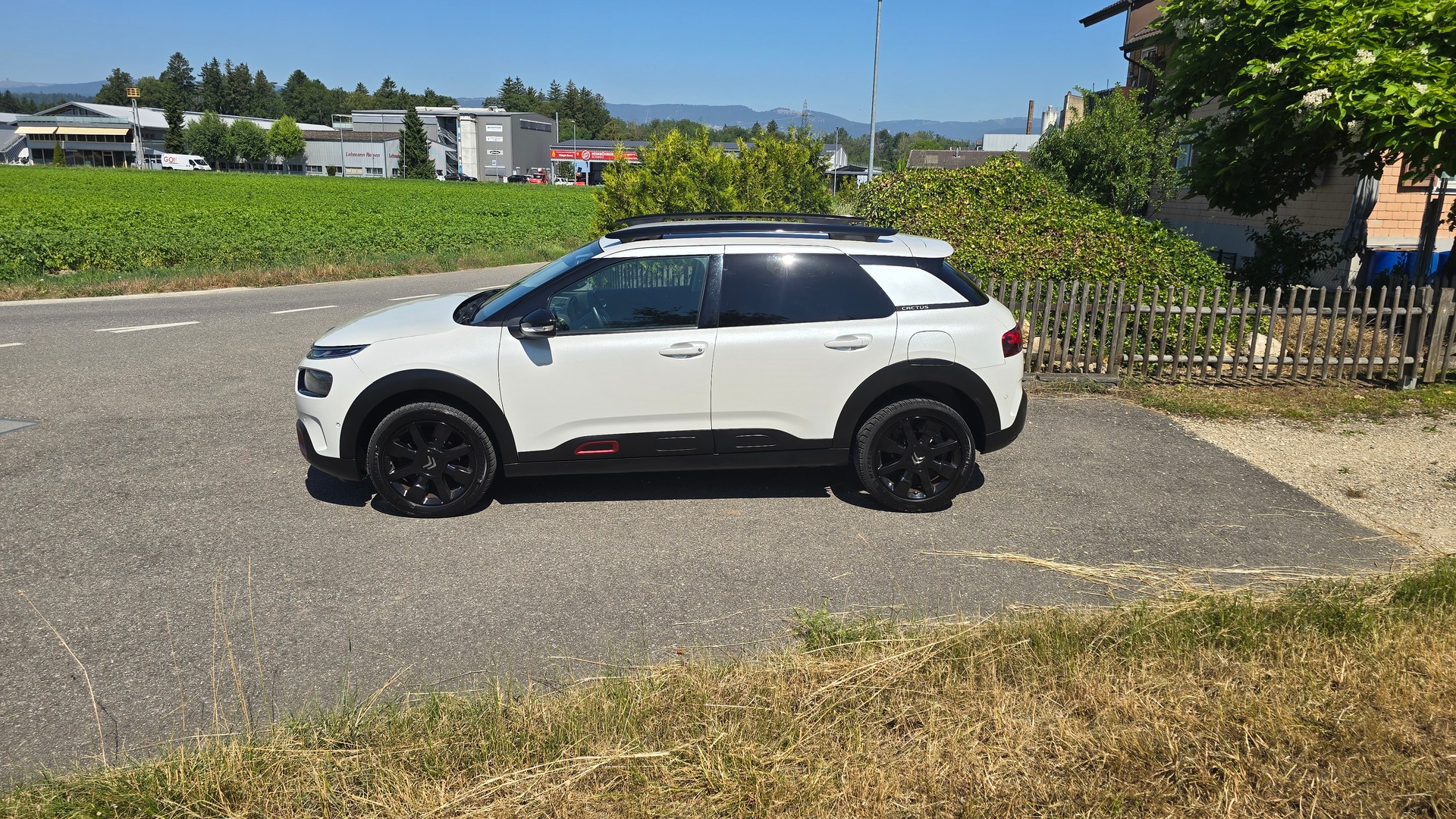 CITROEN C4 Cactus 1.2 Pure Tech Shine EAT6, Zahnriemen neu, Automat-image-3