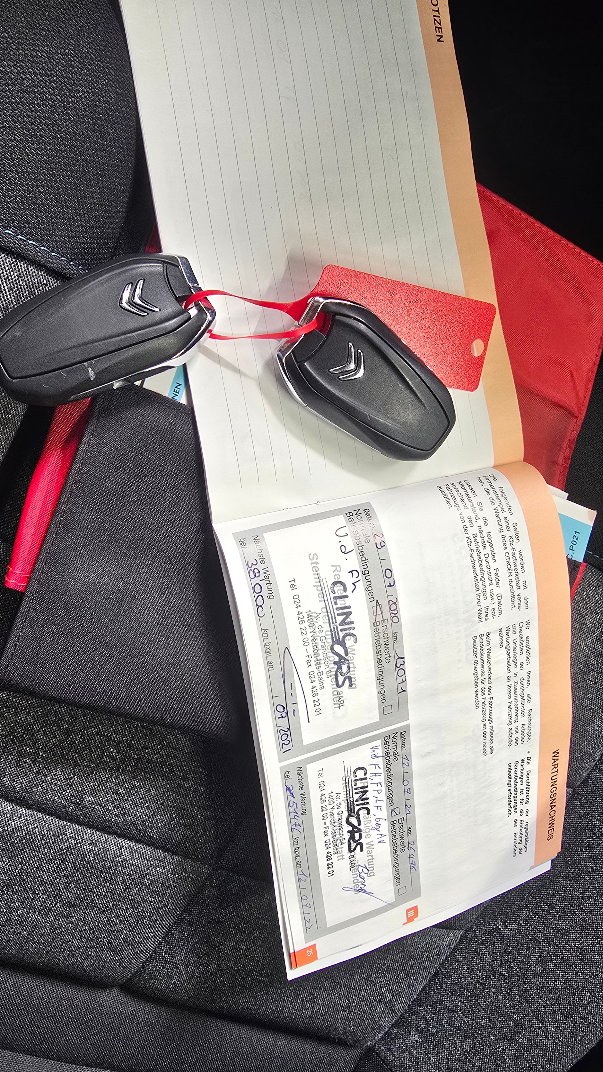 CITROEN C4 Cactus 1.2 Pure Tech Shine EAT6, Zahnriemen neu, Automat-image-21