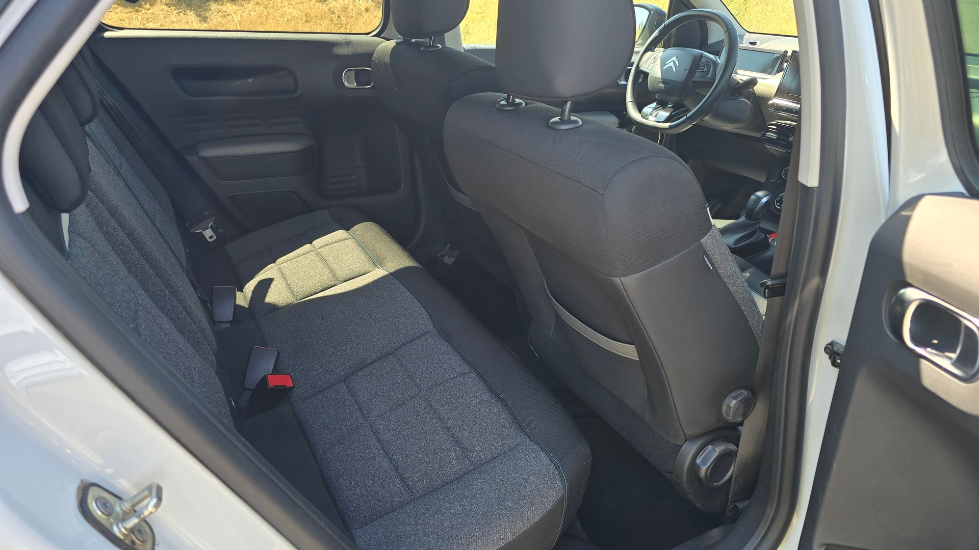 CITROEN C4 Cactus 1.2 Pure Tech Shine EAT6, Zahnriemen neu, Automat-image-11