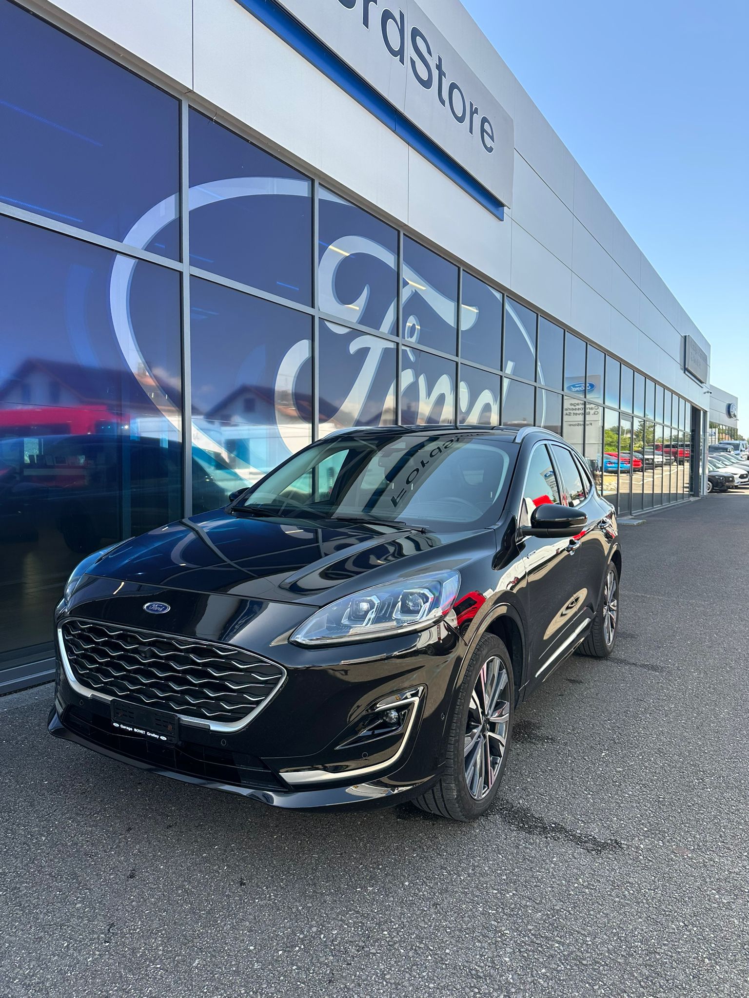 FORD Kuga 2.5 Hybrid Vignale 4x4-image-1
