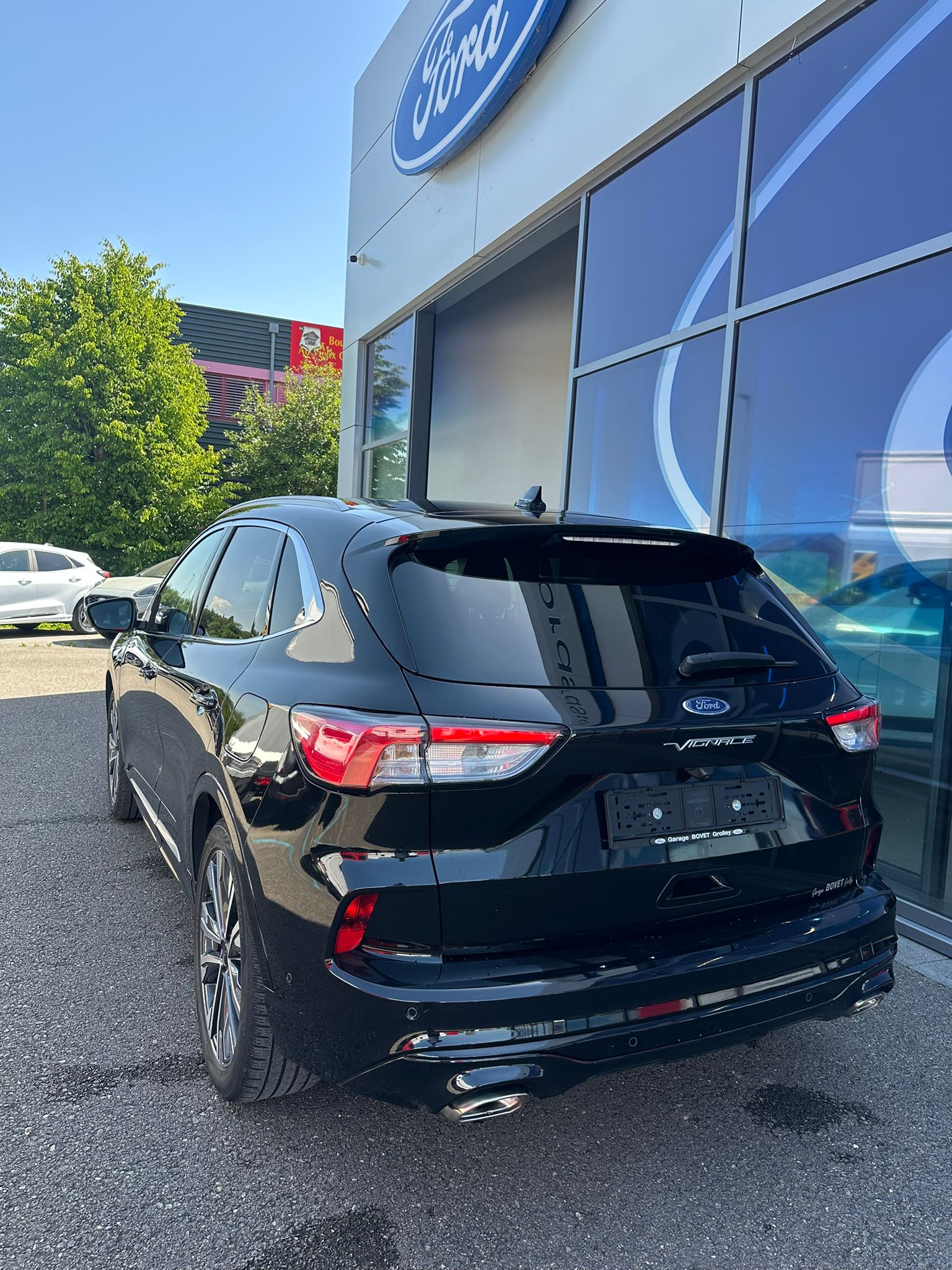 FORD Kuga 2.5 Hybrid Vignale 4x4-image-3