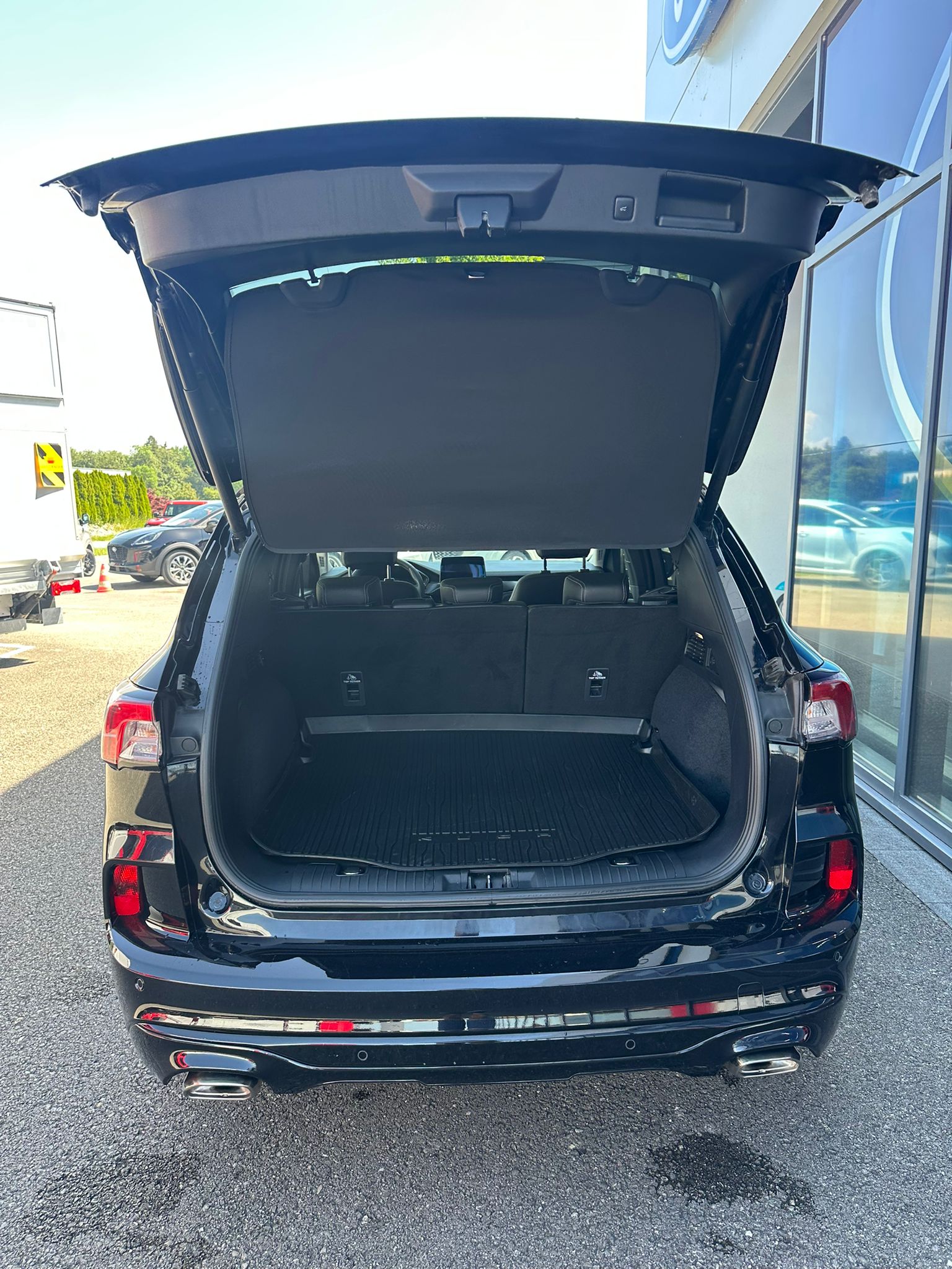 FORD Kuga 2.5 Hybrid Vignale 4x4-image-6