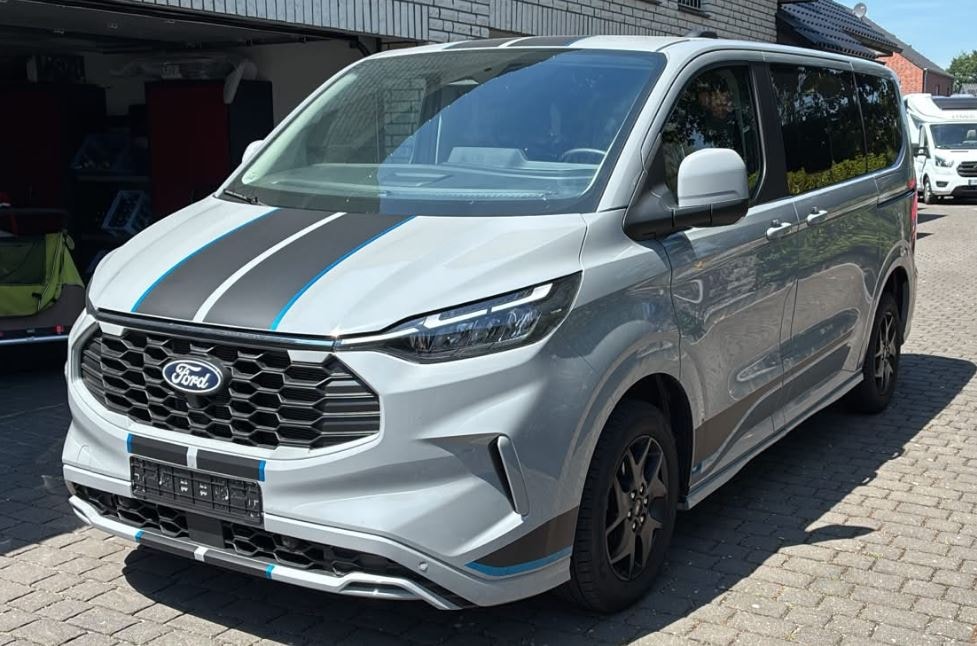 FORD Tourneo Bus 320 L1H1 Sport Automat 4x4-image-0