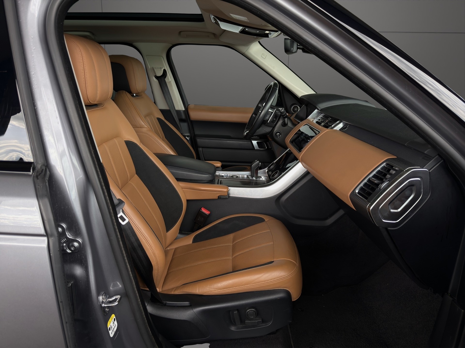 LAND ROVER Range Rover Sport 3.0 SDV6 HSE Dynamic Automatic-image-10