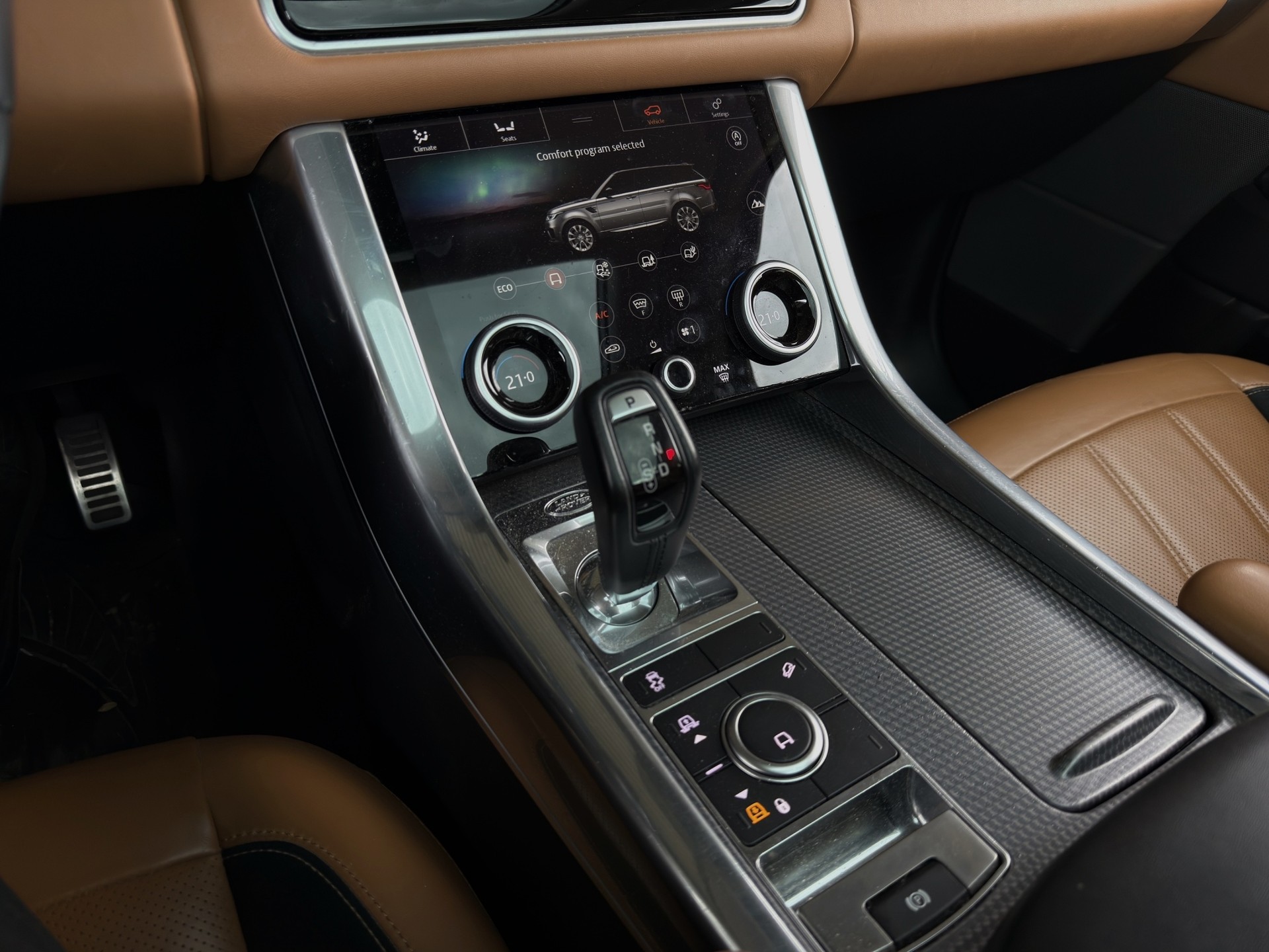 LAND ROVER Range Rover Sport 3.0 SDV6 HSE Dynamic Automatic-image-15