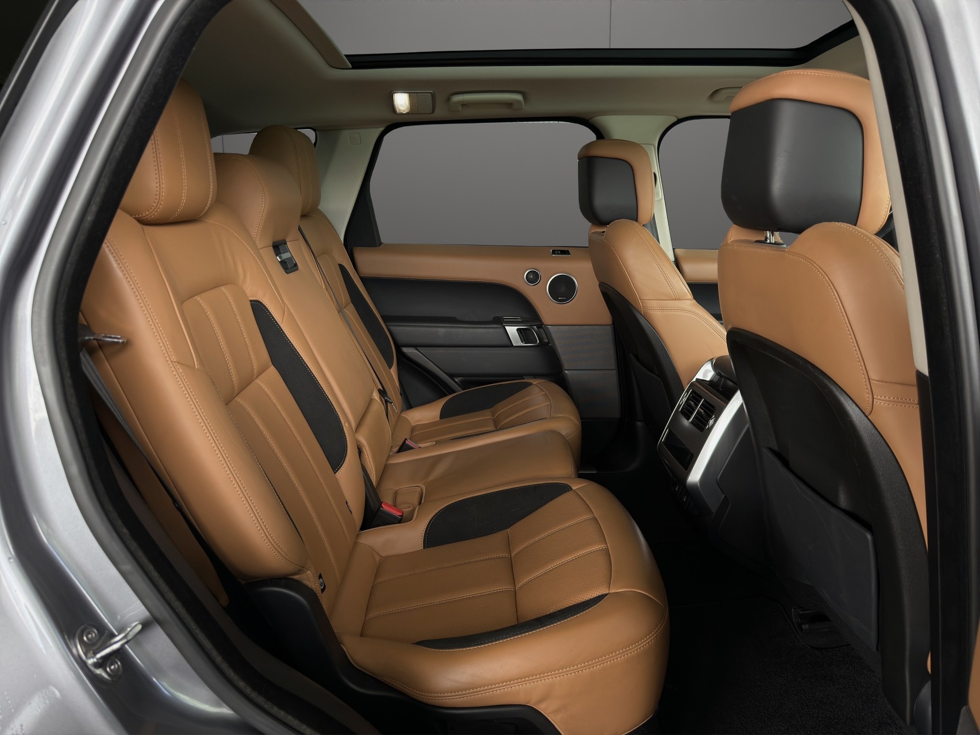 LAND ROVER Range Rover Sport 3.0 SDV6 HSE Dynamic Automatic-image-9