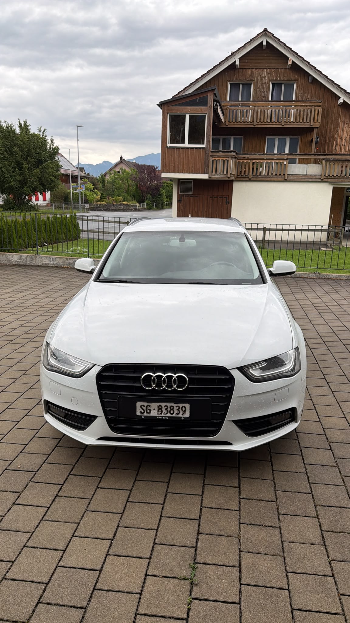 AUDI 2.0 TDI 143-image-1