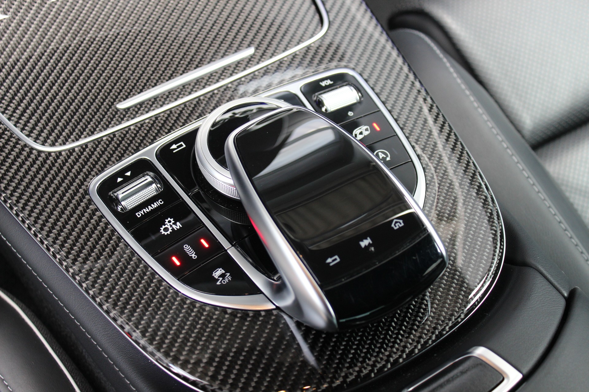 MERCEDES-BENZ E 63 AMG S 4Matic Speedshift MCT-image-10