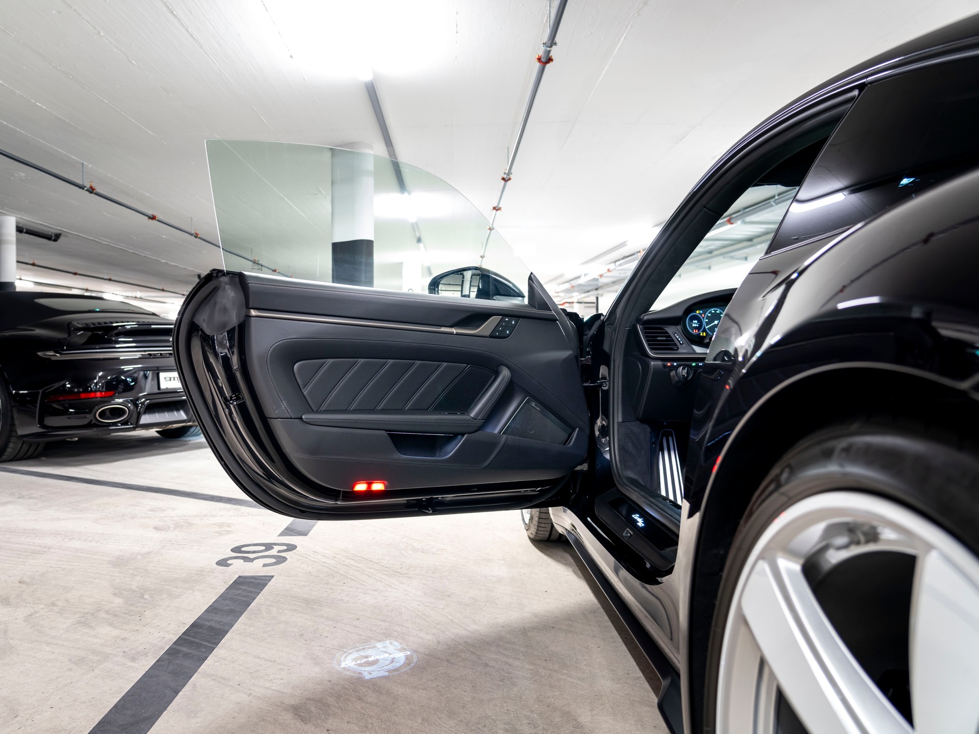 PORSCHE 911 Turbo 50 Jahre-image-10