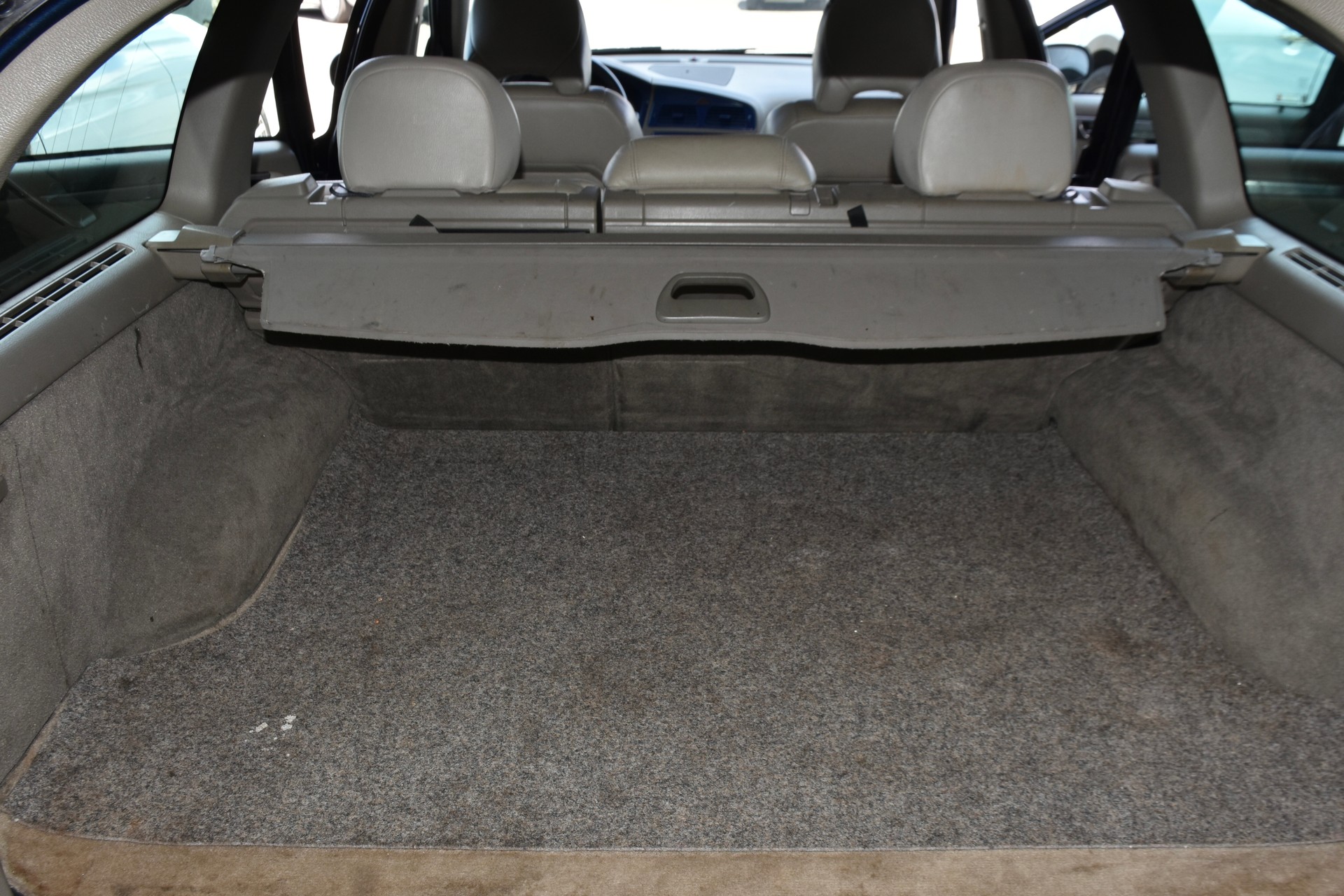 VOLVO V70 2.4-image-7