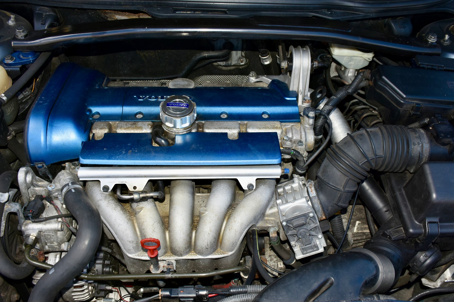 VOLVO V70 2.4-image-8