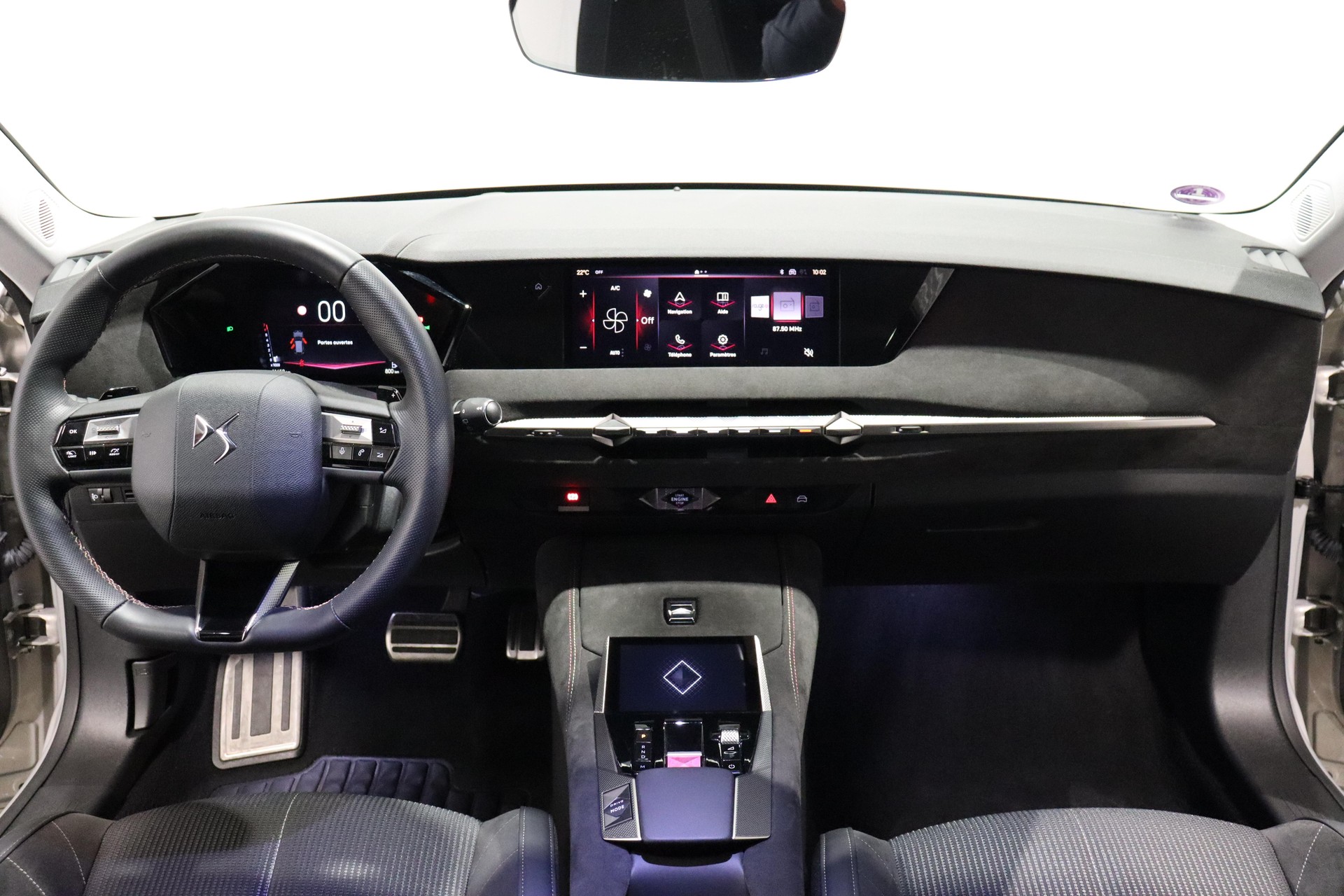 DS AUTOMOBILES 4 1.2 PureTech Ligne Noire-image-6