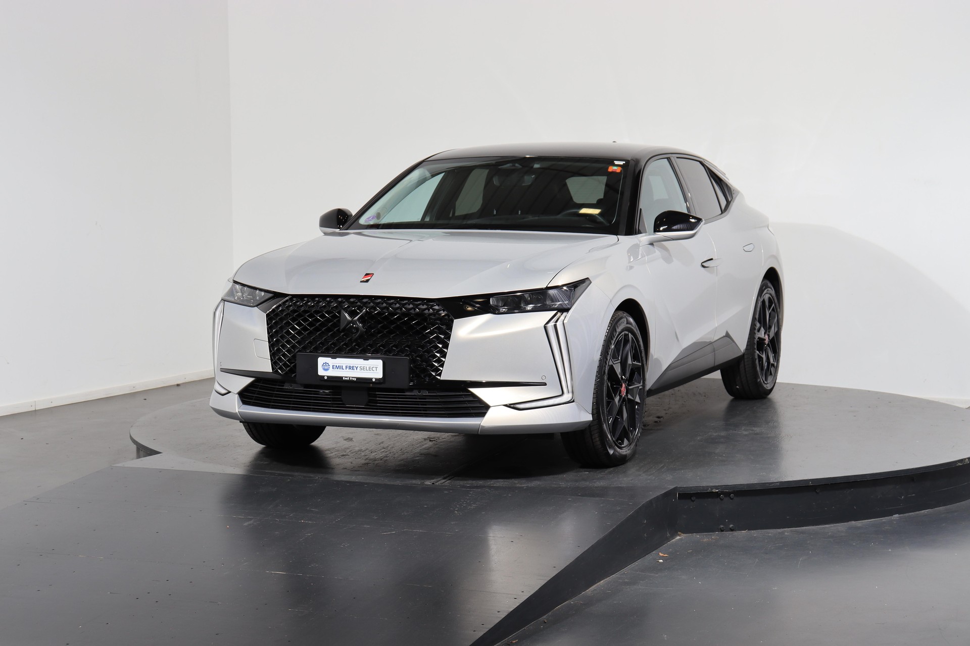 DS AUTOMOBILES 4 1.2 PureTech Ligne Noire-image-0