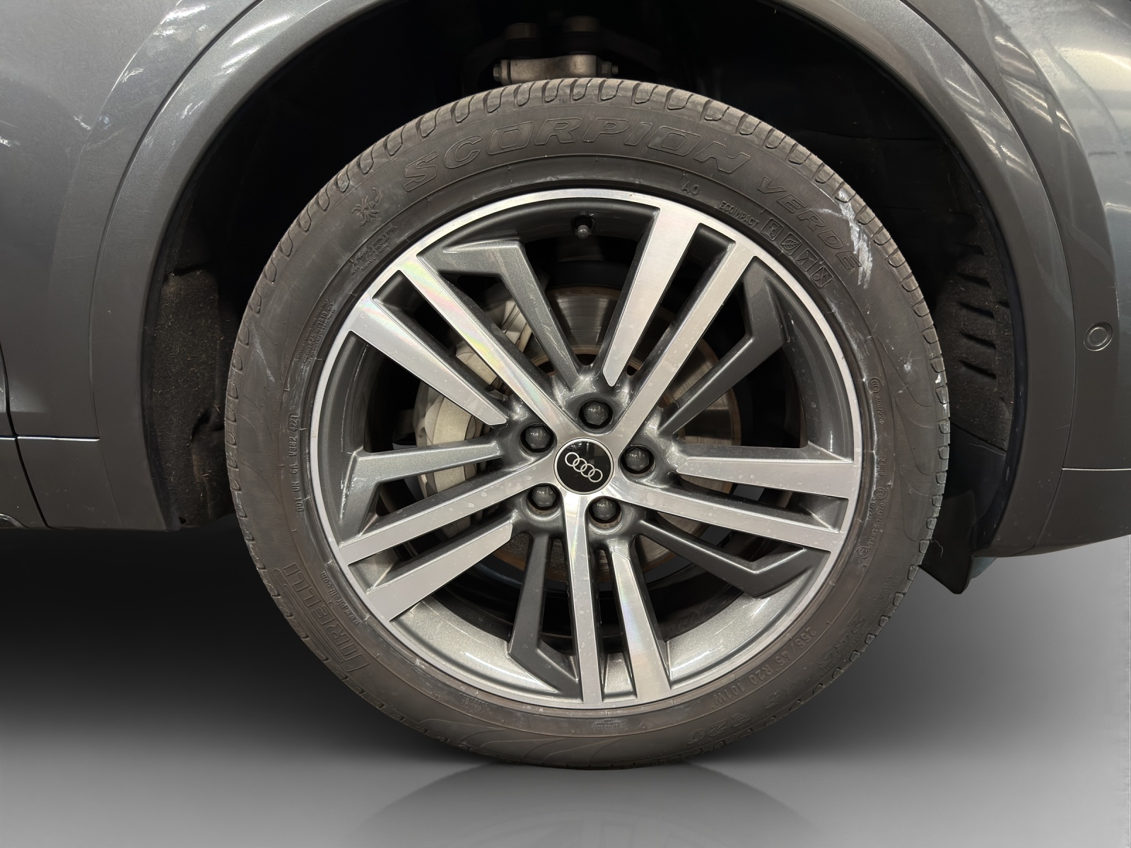 AUDI Q5 50 TFSI e PHEV S line quattro S-tronic-image-15