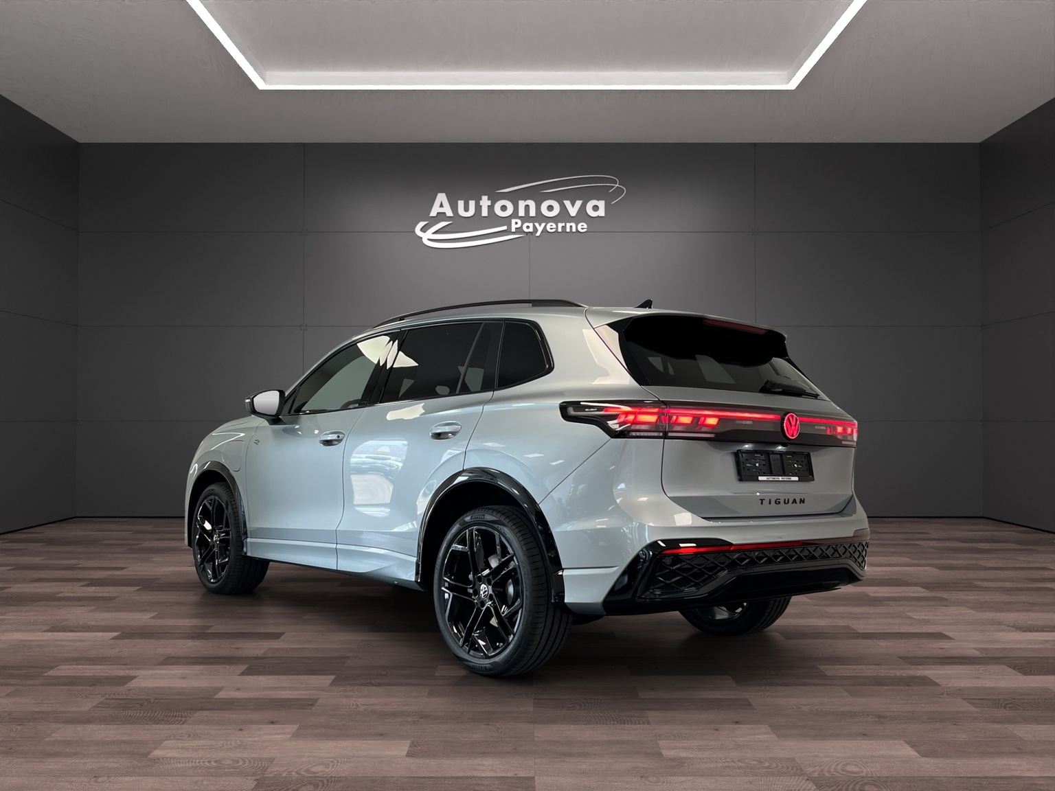 VW Tiguan 1.5 TSI evo2 eHybrid R-Line DSG-image-3