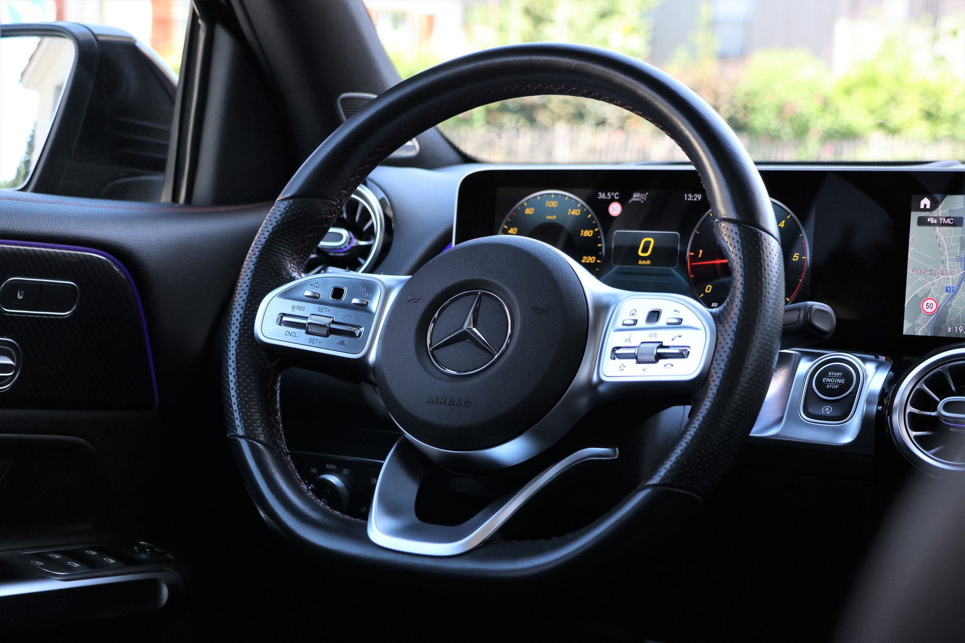 MERCEDES-BENZ GLB 220 d 4Matic AMG Line 8G-Tronic (CH) + 2.0T AHK-image-14