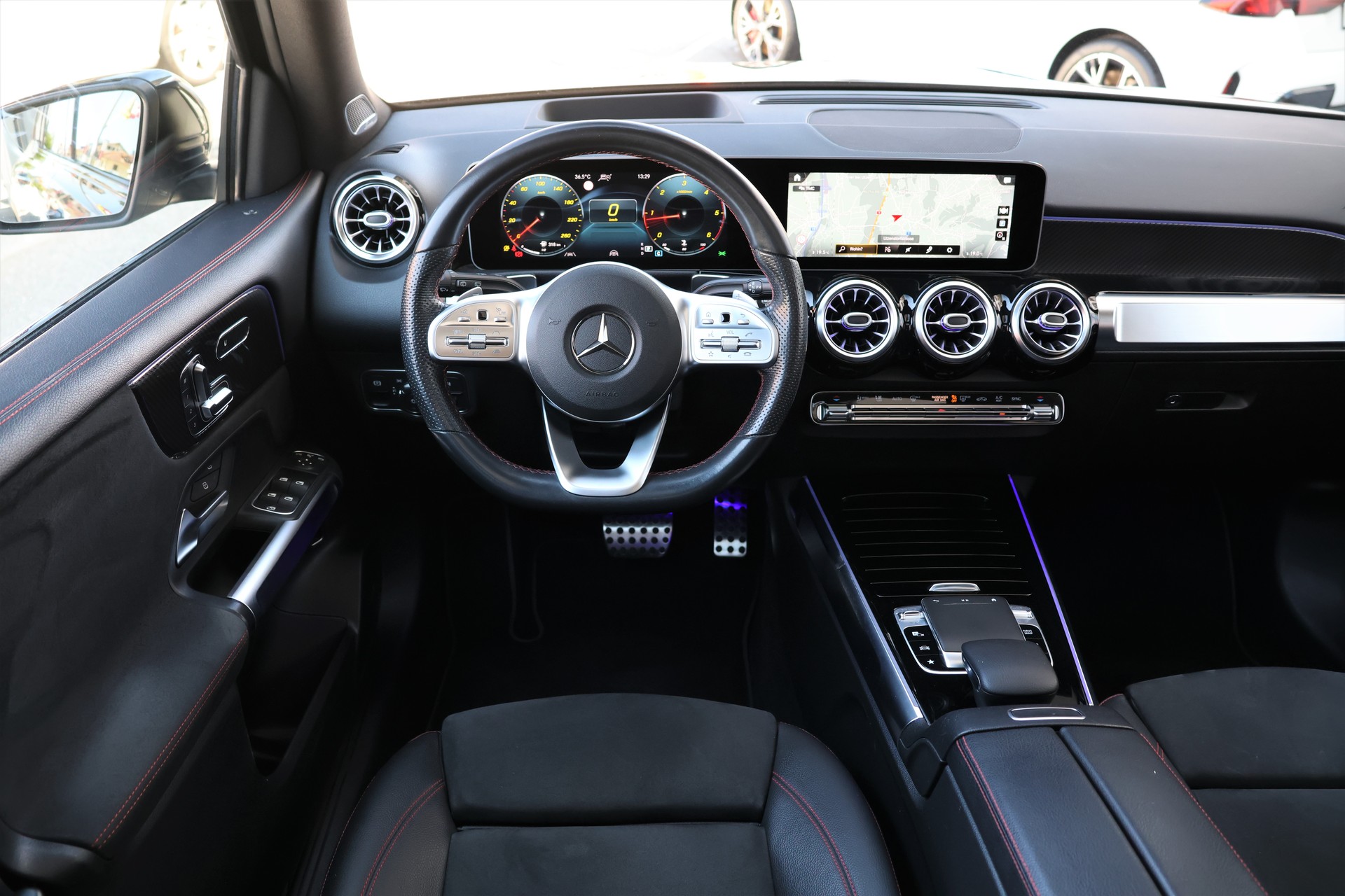 MERCEDES-BENZ GLB 220 d 4Matic AMG Line 8G-Tronic (CH) + 2.0T AHK-image-13