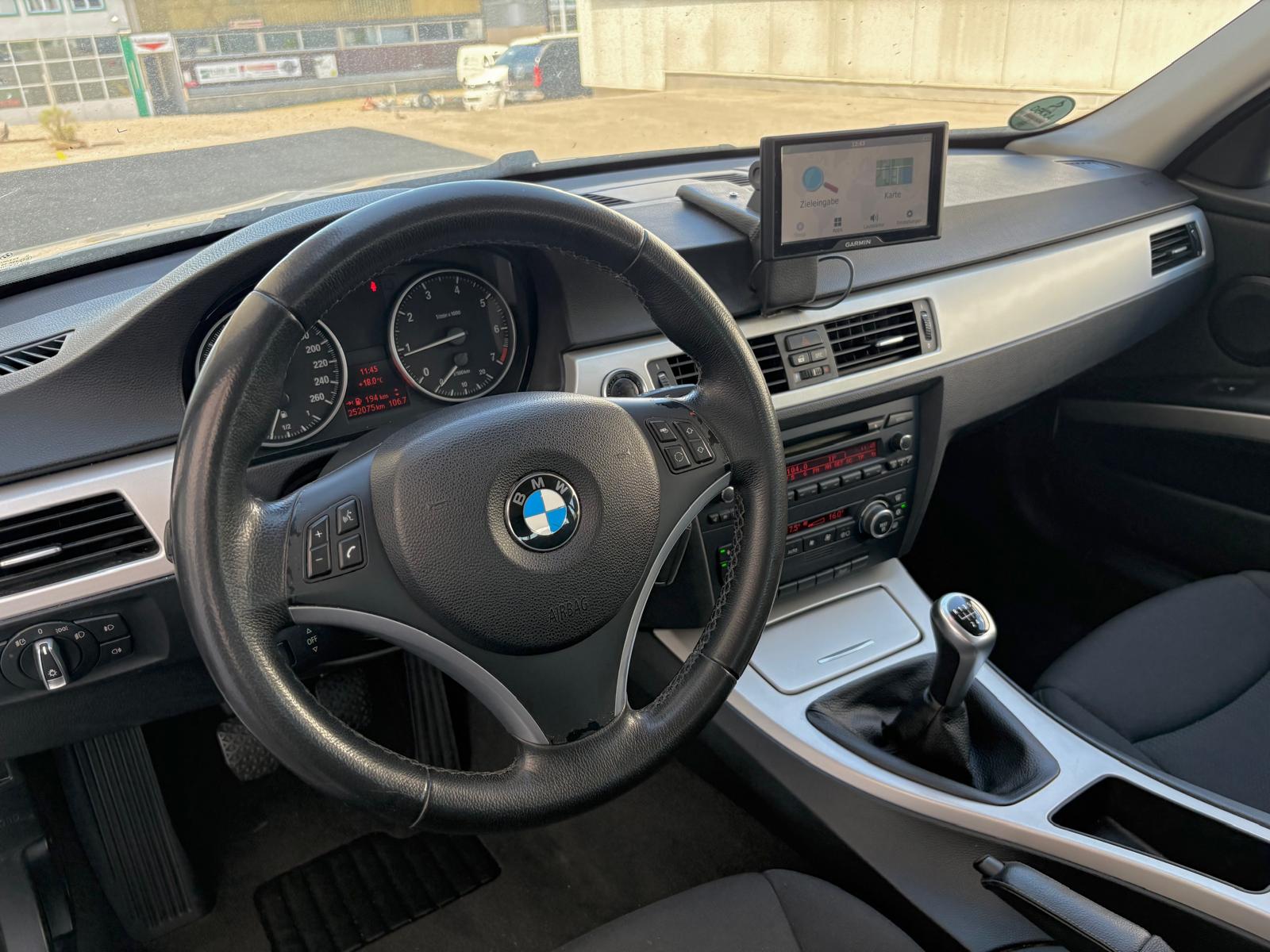 BMW 318i Touring ( MFK 08.07.2026 )-image-6