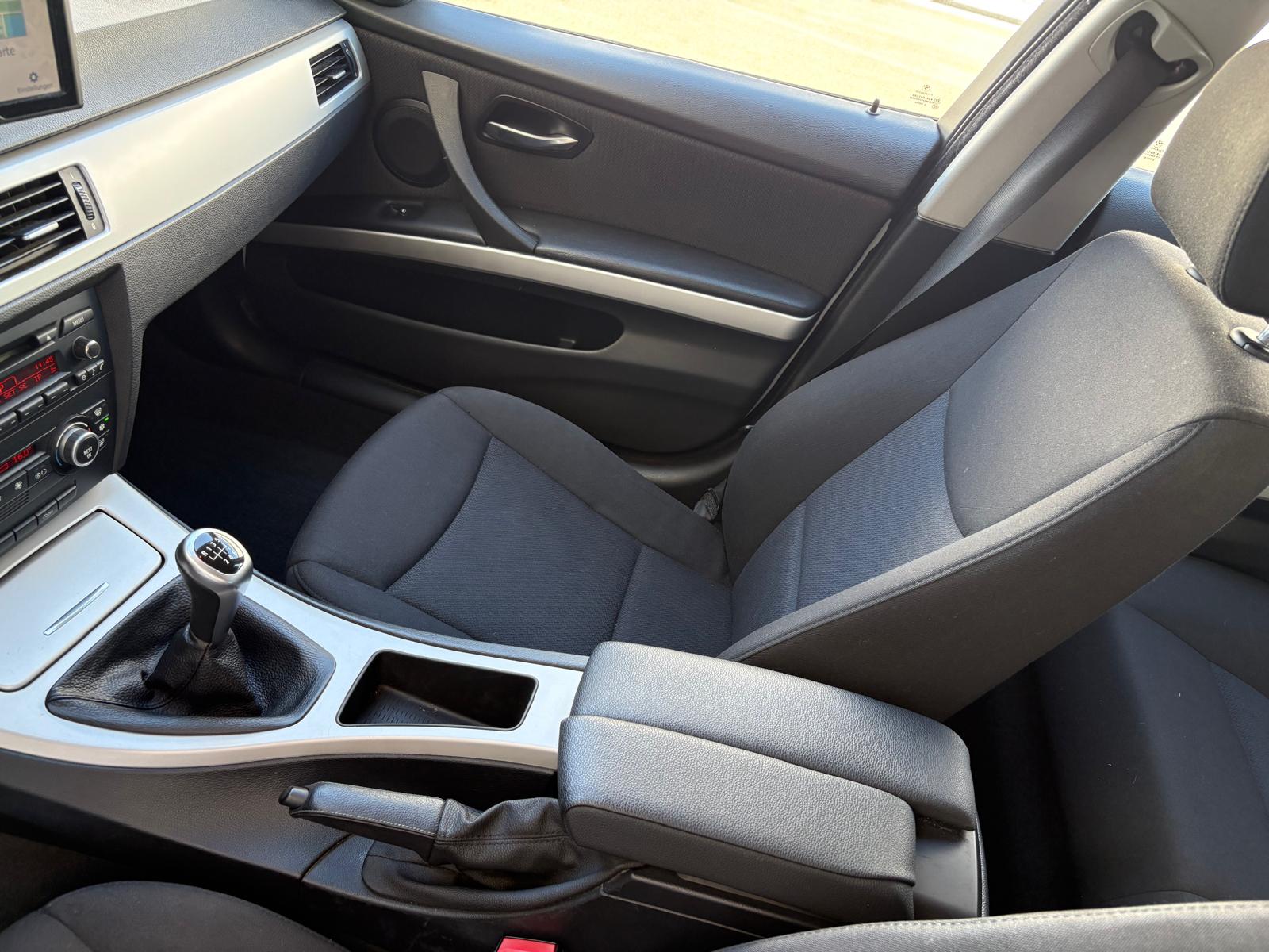BMW 318i Touring ( MFK 08.07.2026 )-image-8