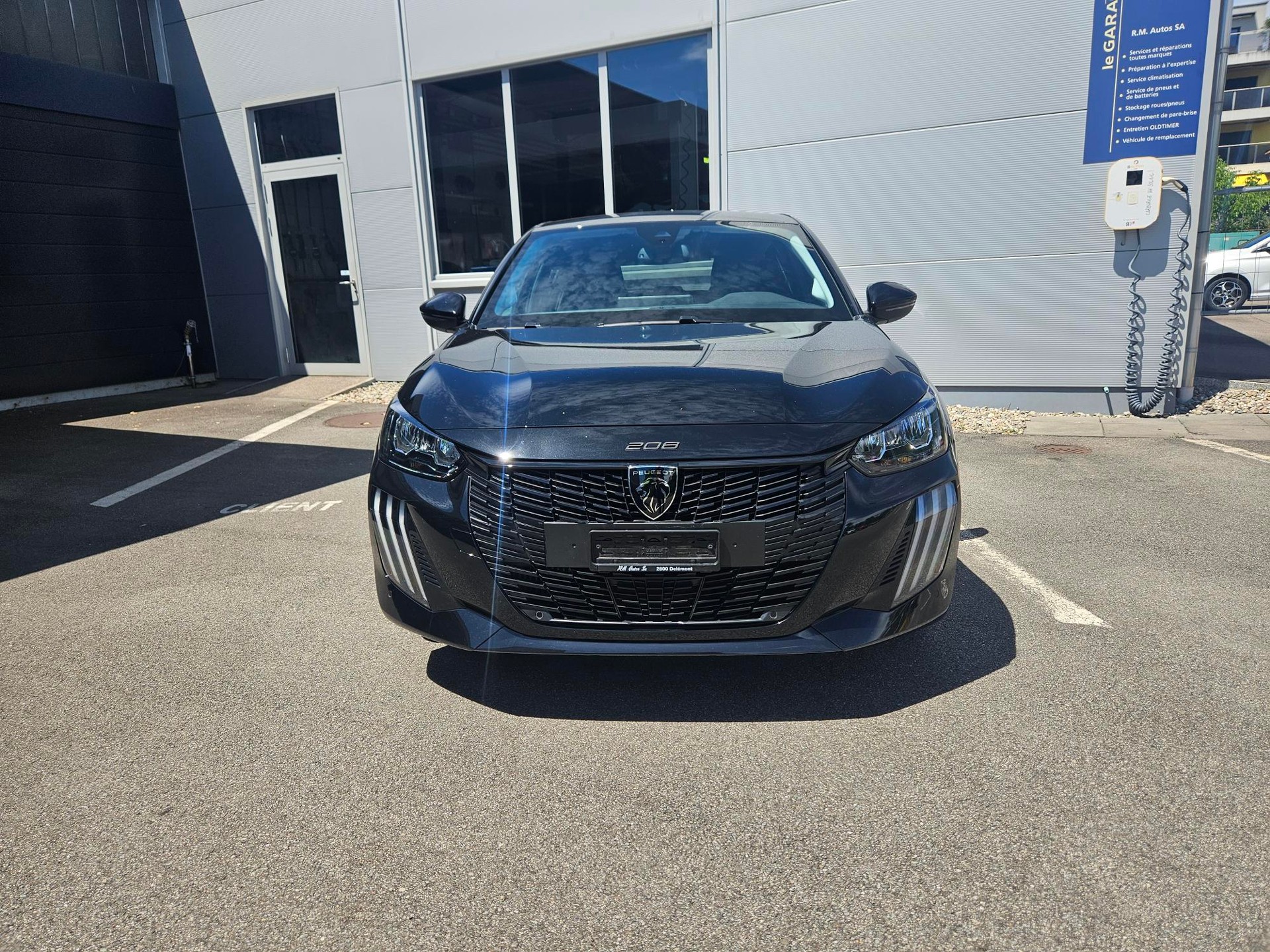 PEUGEOT 208 1.2 MHEV 110 Allure-image-0