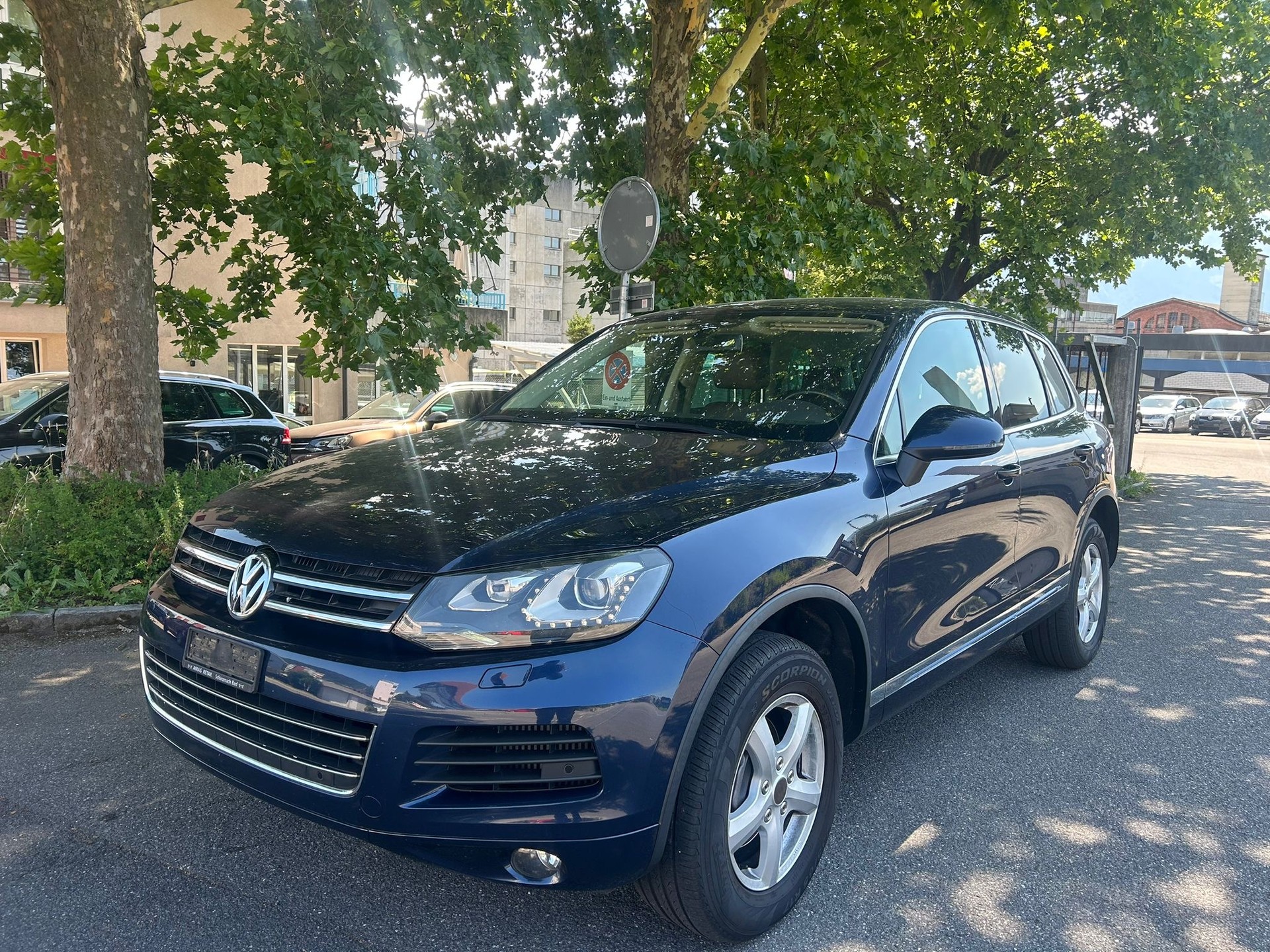 VW Touareg 3.0 TDI BlueMotion Technology Tiptronic-image-2