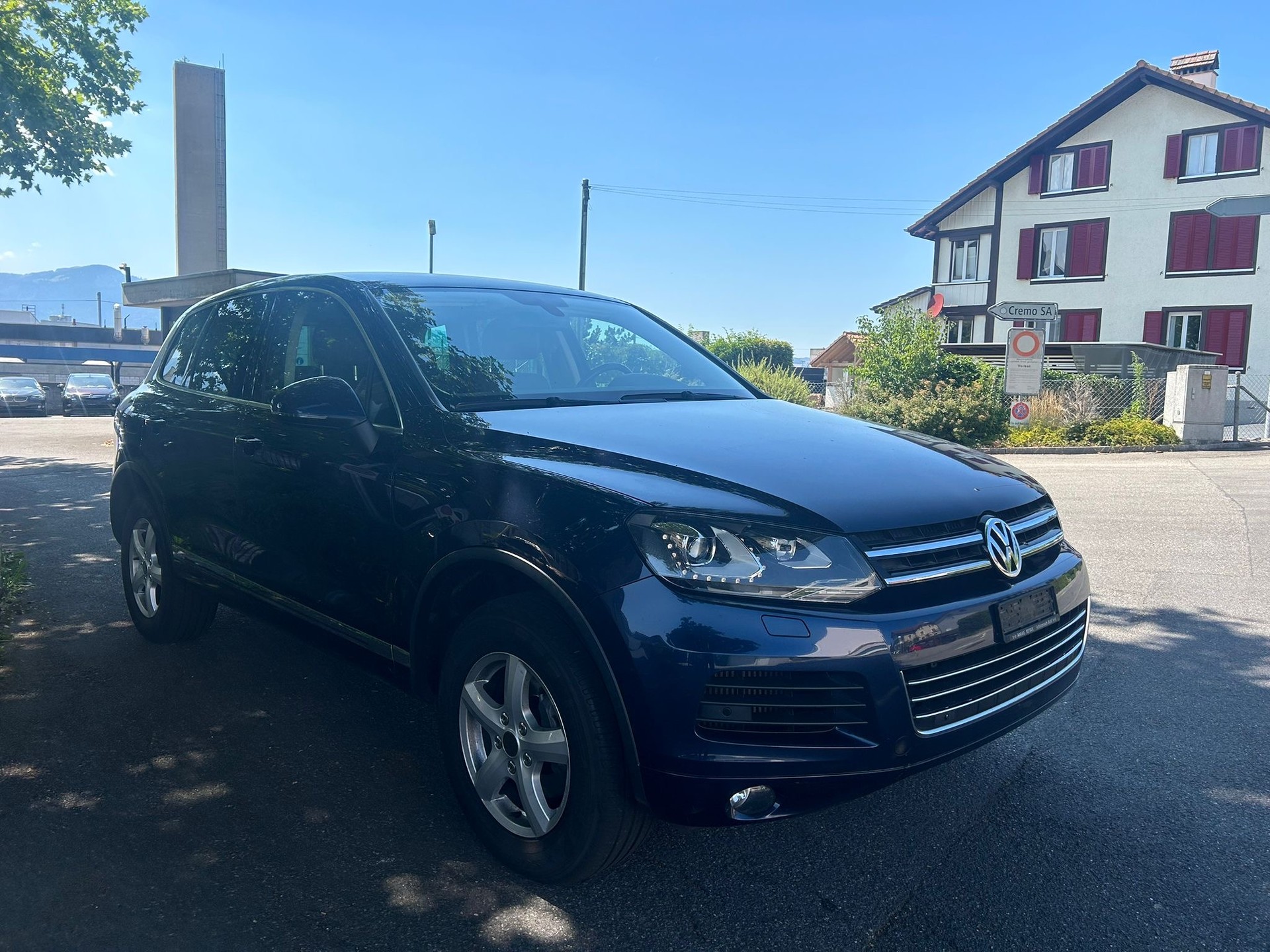 VW Touareg 3.0 TDI BlueMotion Technology Tiptronic-image-1