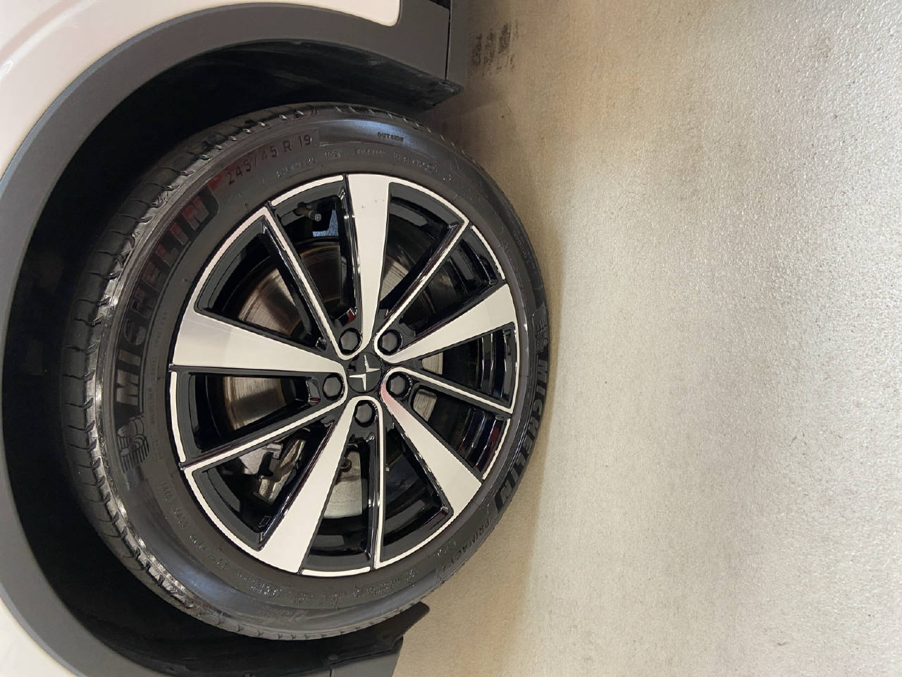 POLESTAR 2 Standard Range Single Motor-image-15